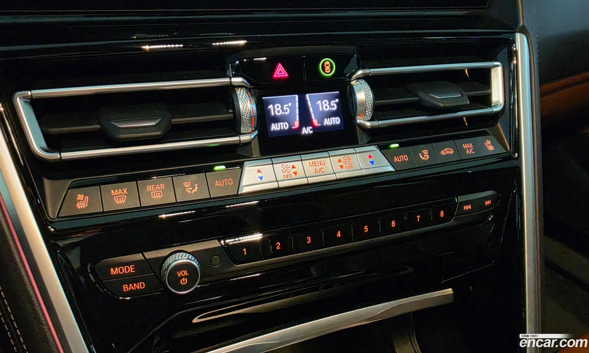 BMW 8 Series 2022 — 20