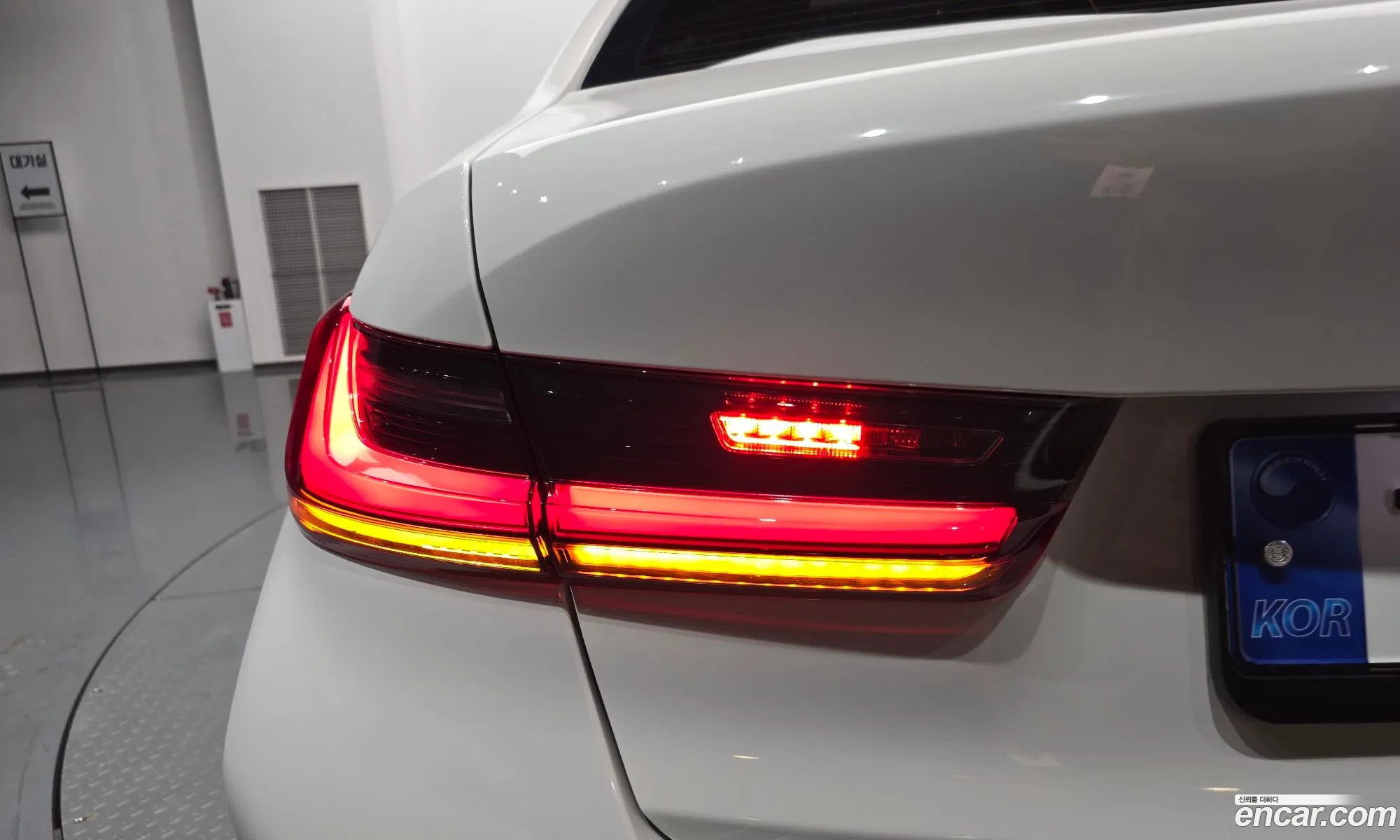 BMW 3 Series 2023 — 29