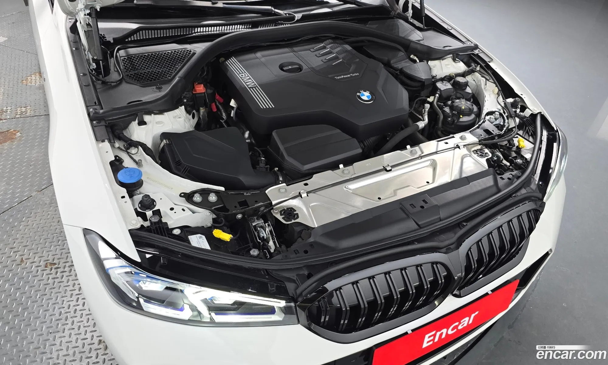 BMW 3 Series 2023 — 27