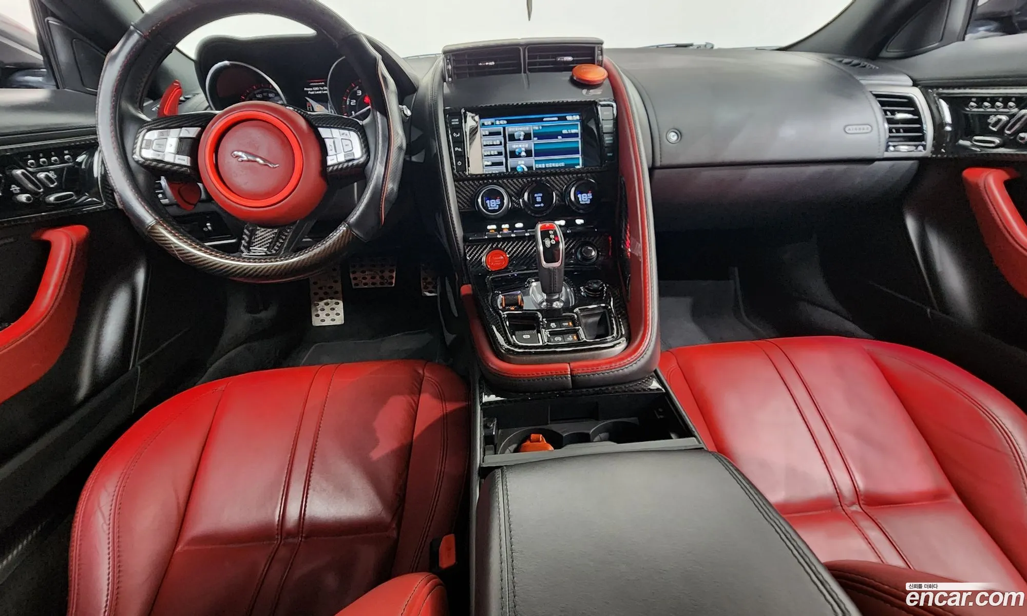 Jaguar F-Type 2014 SAJAA61C1F8K12477 — 5