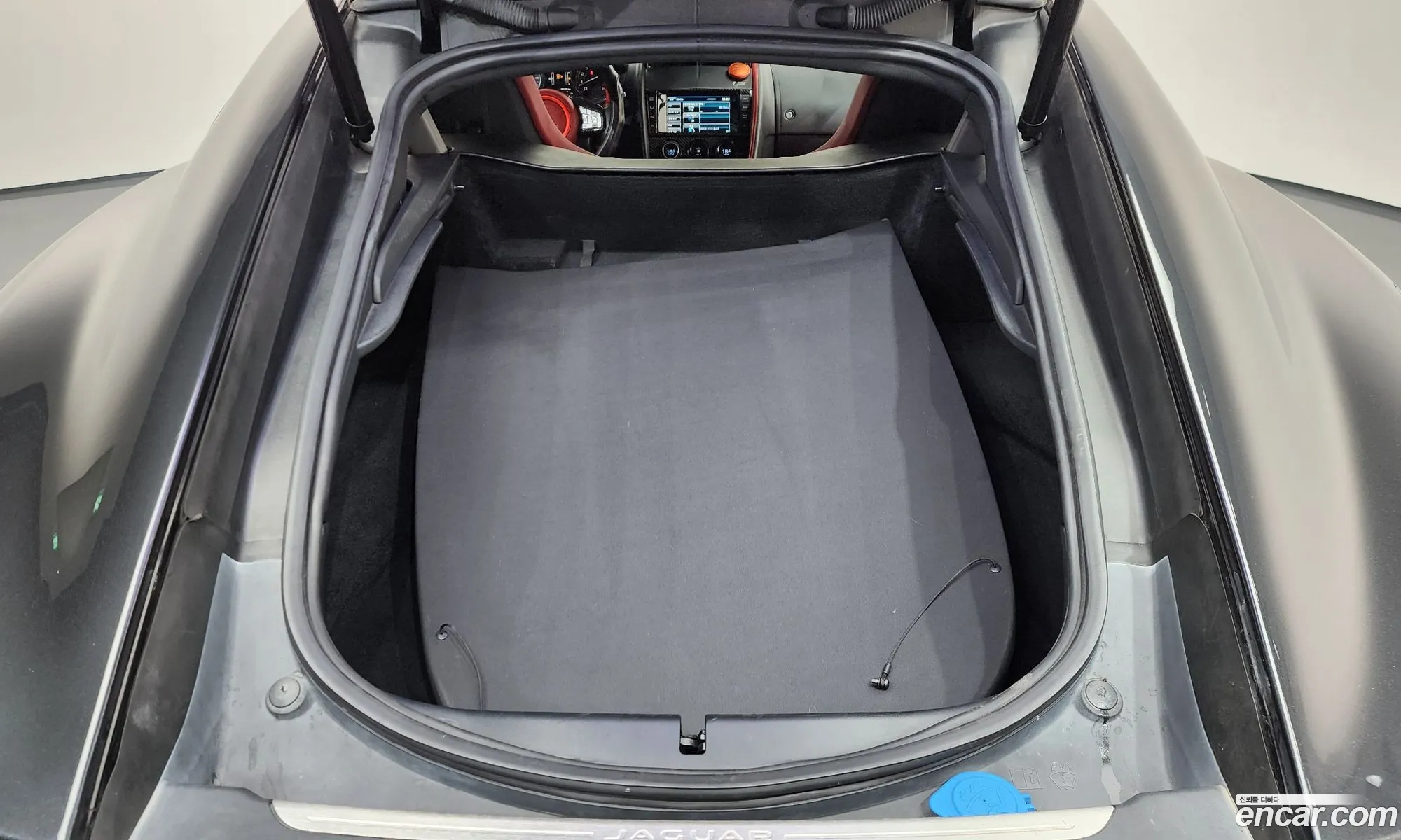 Jaguar F-Type 2014 SAJAA61C1F8K12477 — 18