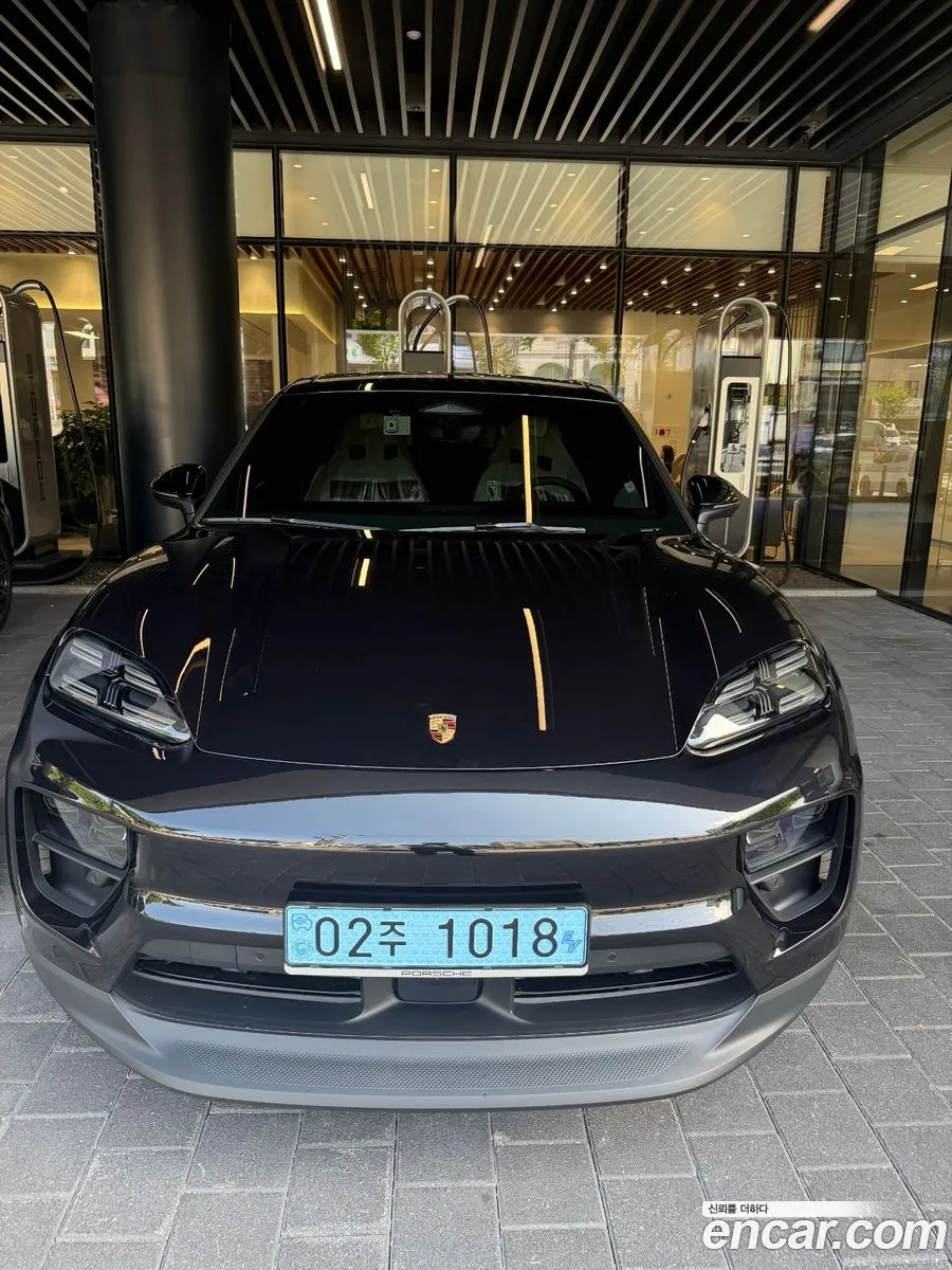Porsche Macan EV 2026 — 9