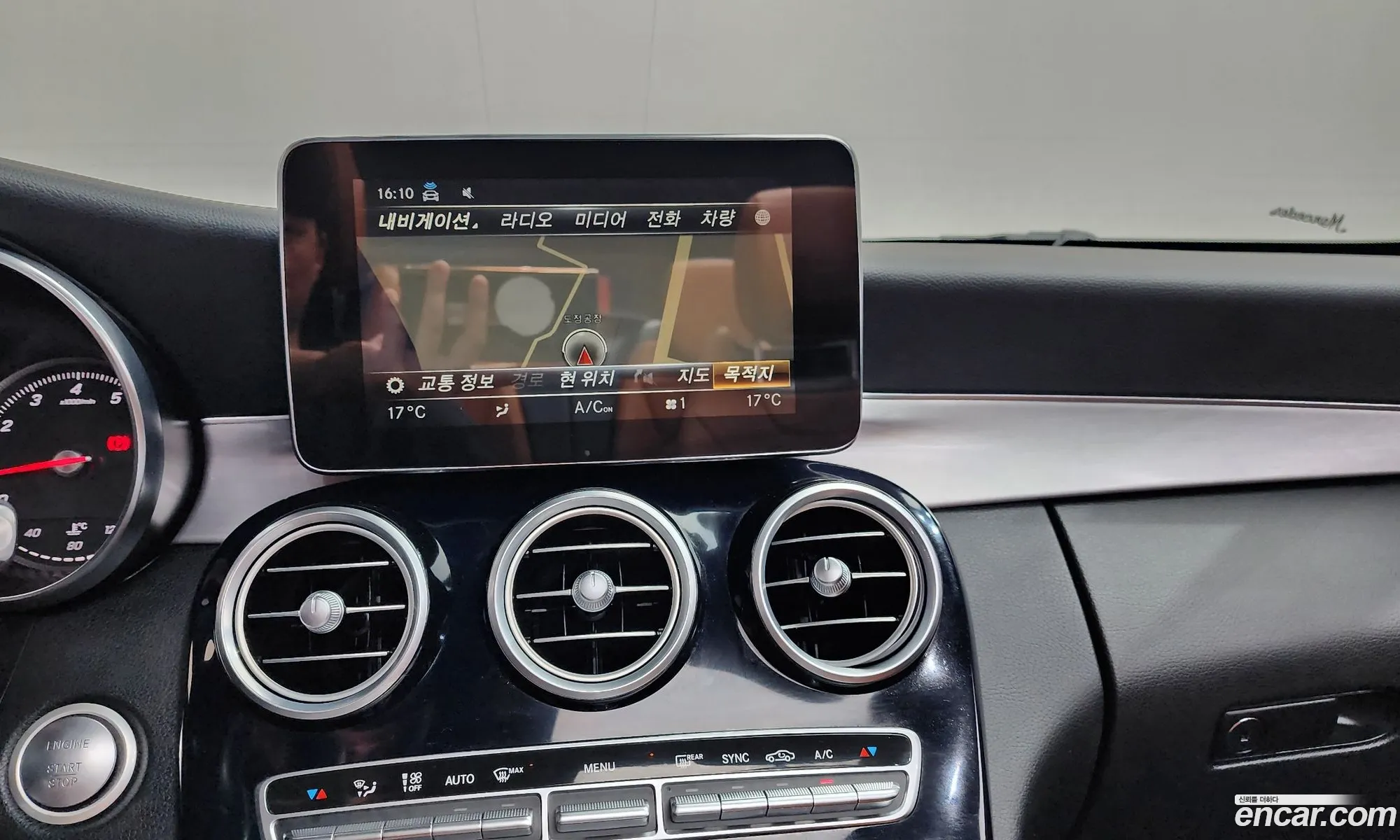 Mercedes-Benz C-Class W205 2018 — 30
