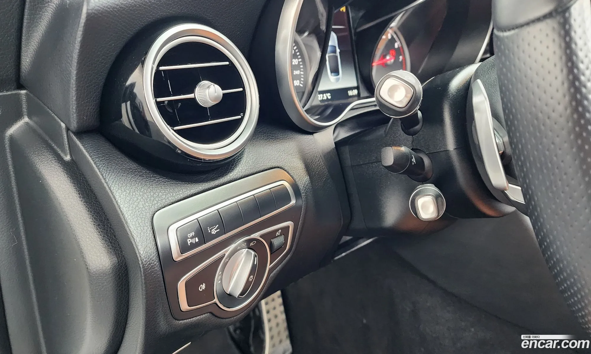 Mercedes-Benz C-Class W205 2018 — 14