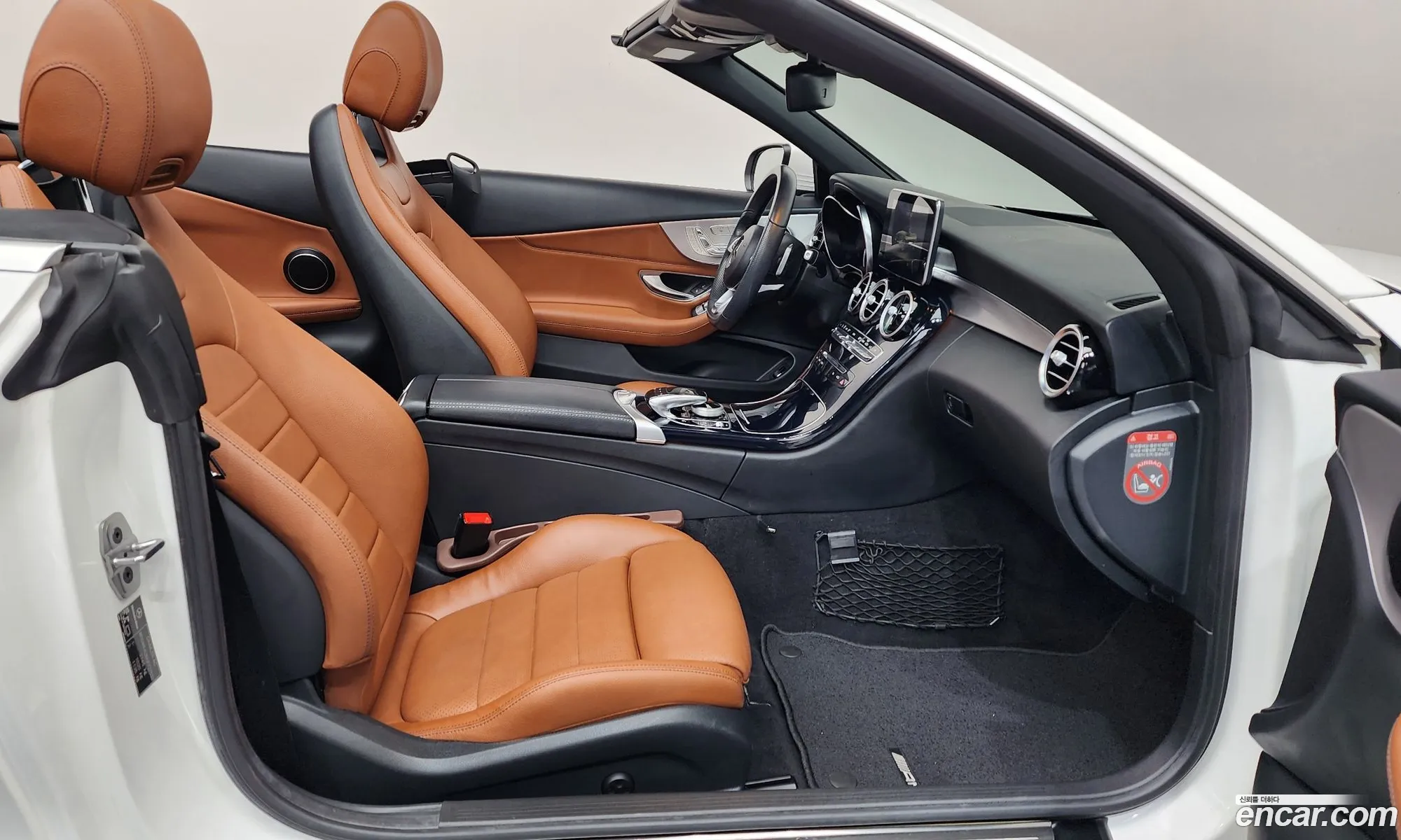 Mercedes-Benz C-Class W205 2018 — 23