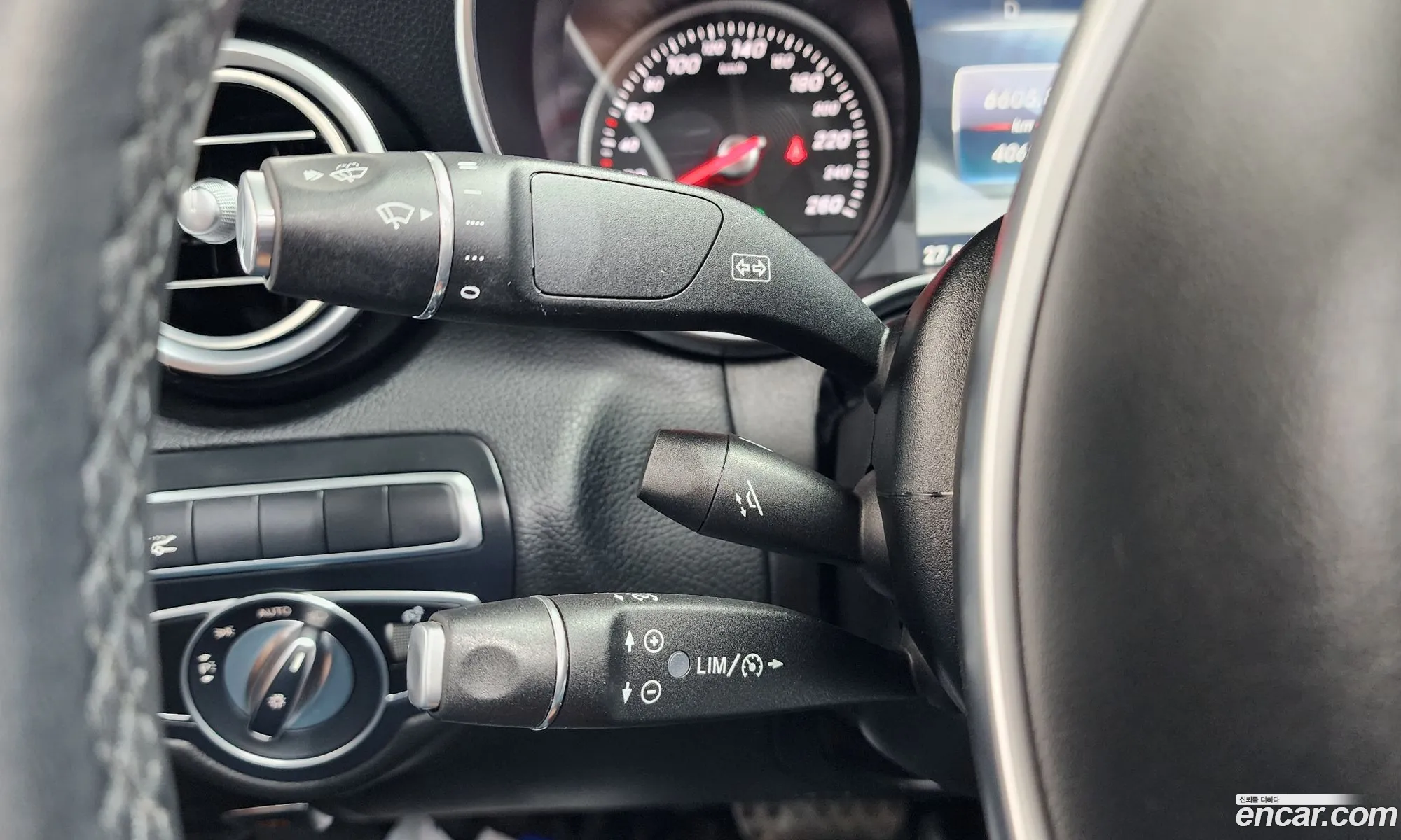 Mercedes-Benz C-Class W205 2018 — 31