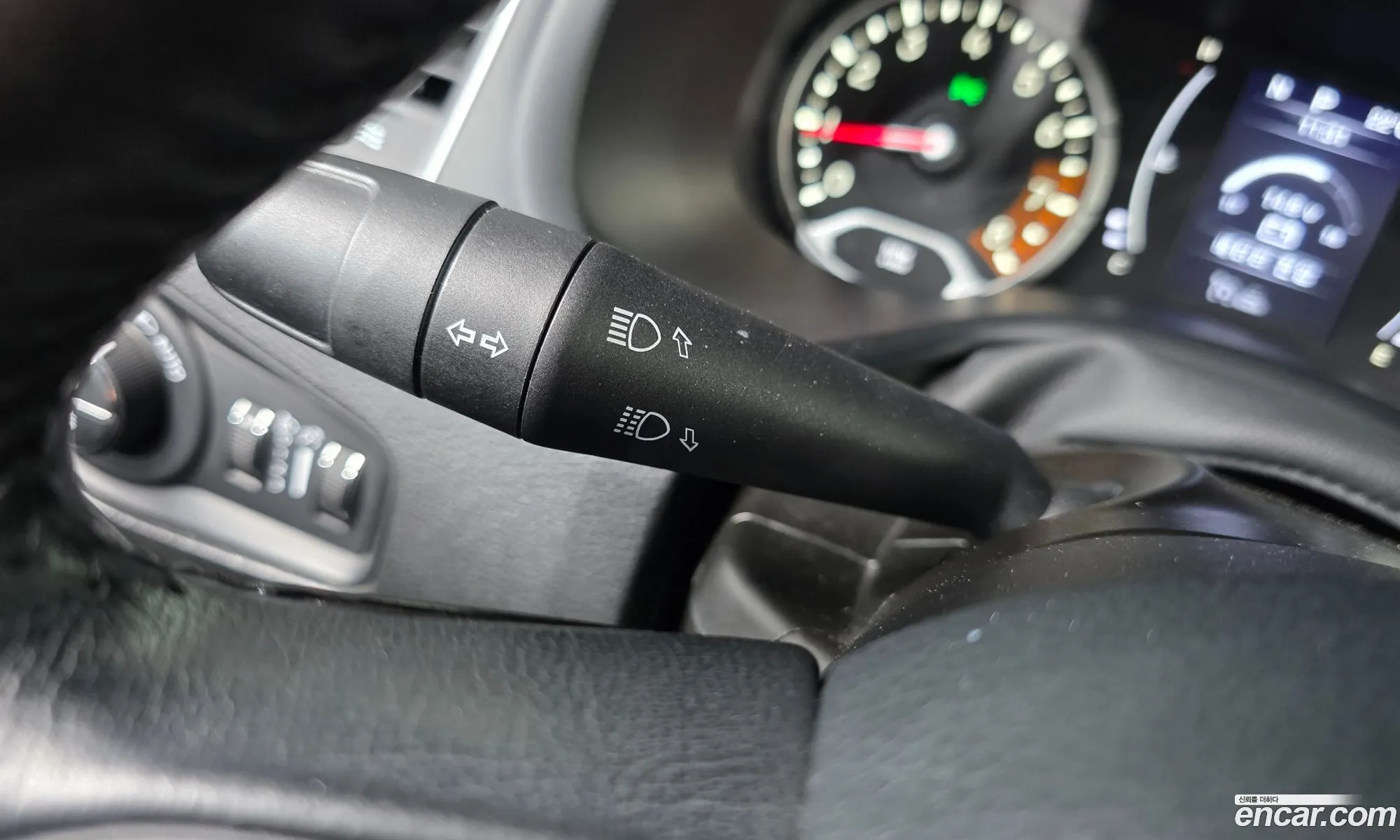 Jeep Renegade 2021 1C4NJCBB8MPM33632 — 3