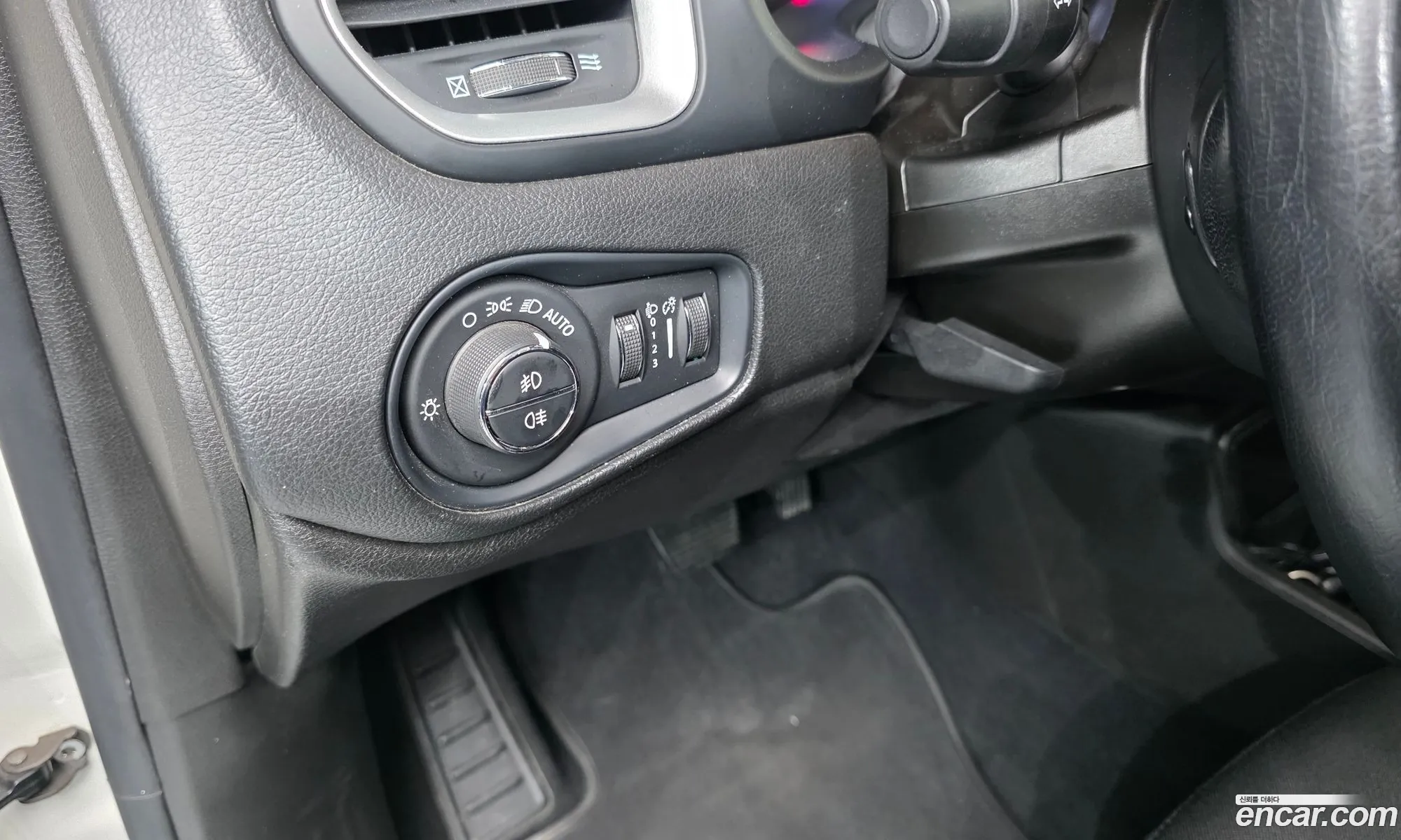 Jeep Renegade 2021 1C4NJCBB8MPM33632 — 21