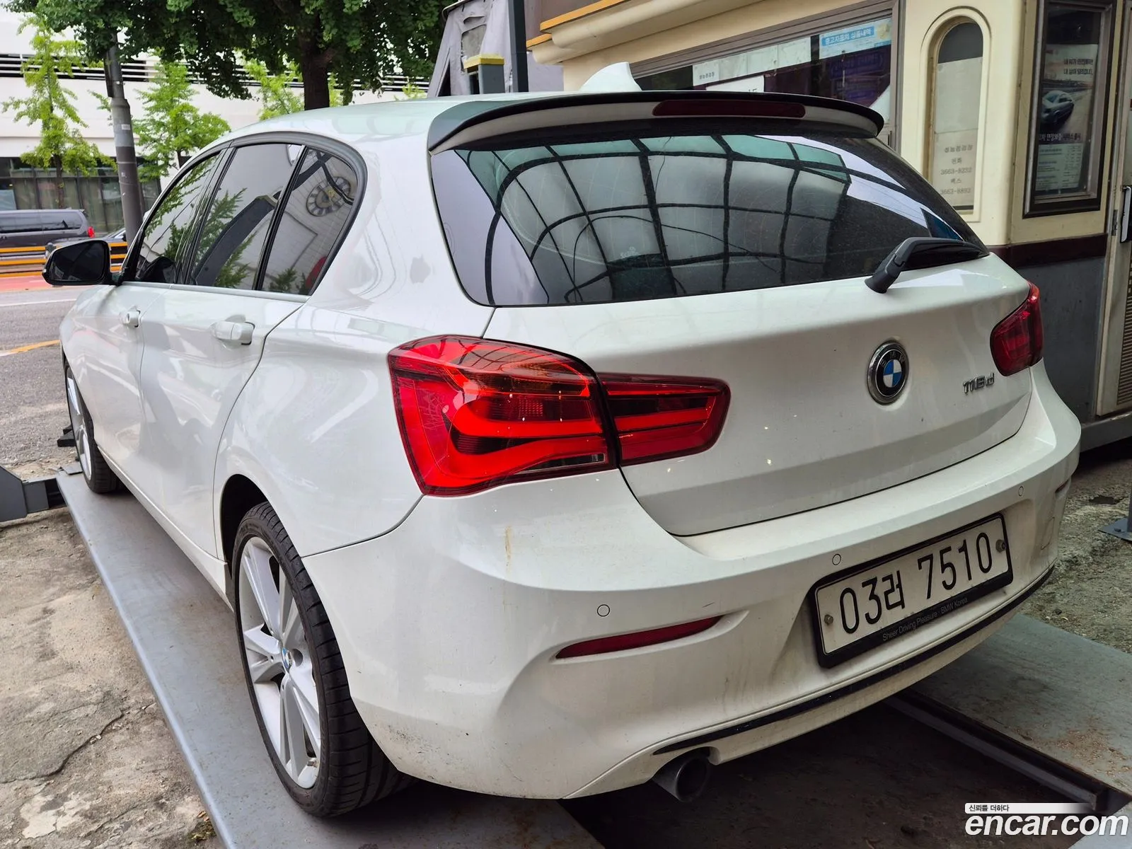 BMW 1 Series 2019 — 16