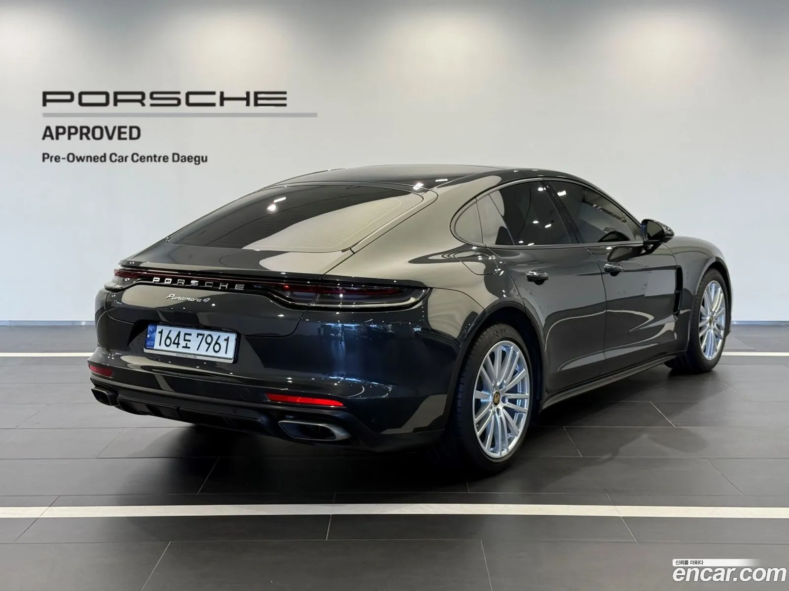 Porsche Panamera 2023 — 11
