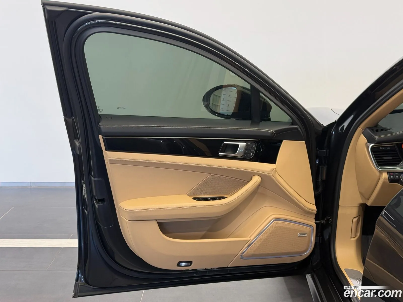 Porsche Panamera 2023 — 5