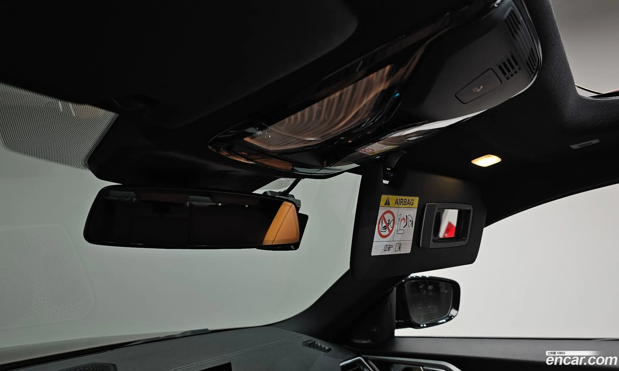 BMW i4 2023 WBY31AW02RFR36475 — 33
