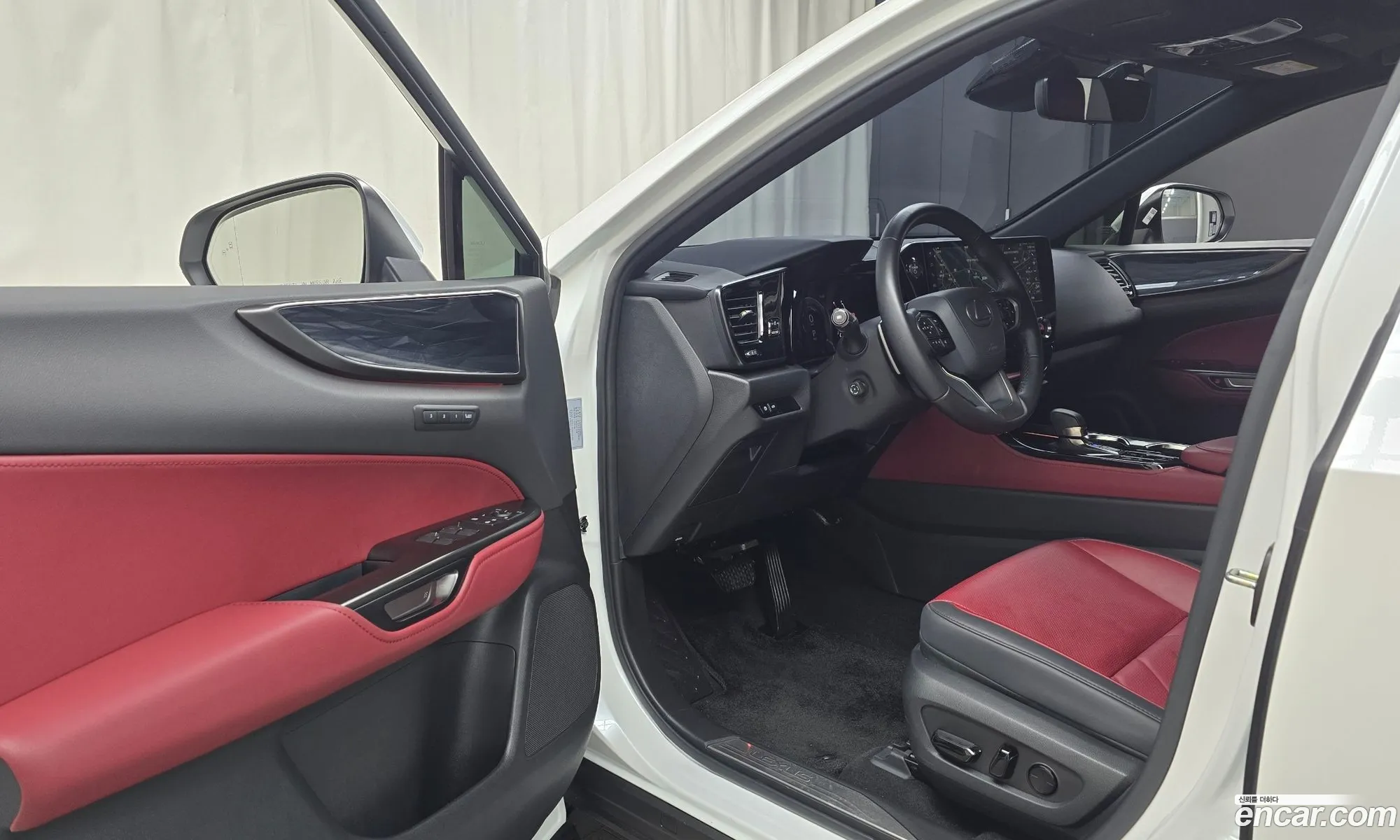 Lexus NX350h 2022 — 3