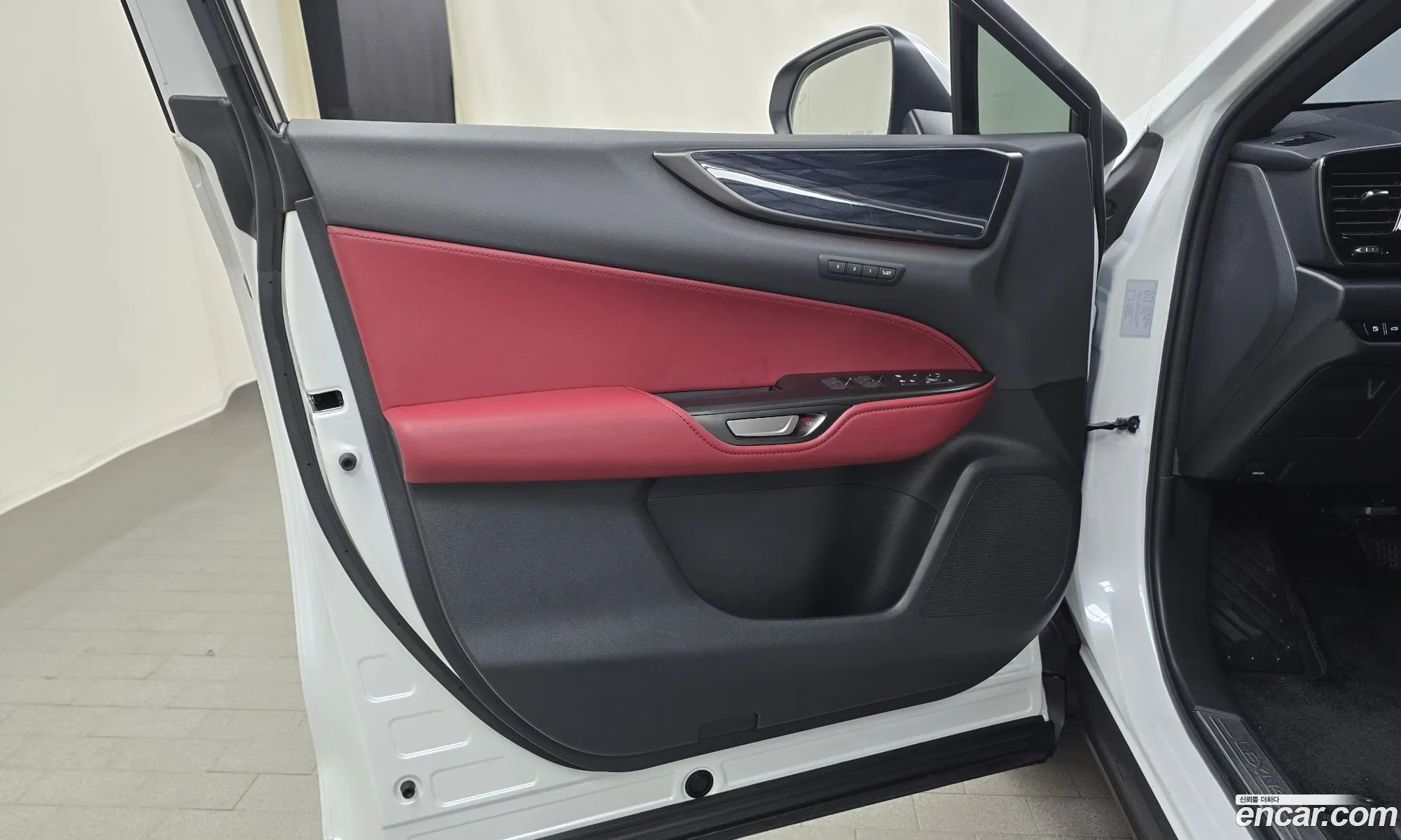 Lexus NX350h 2022 — 13