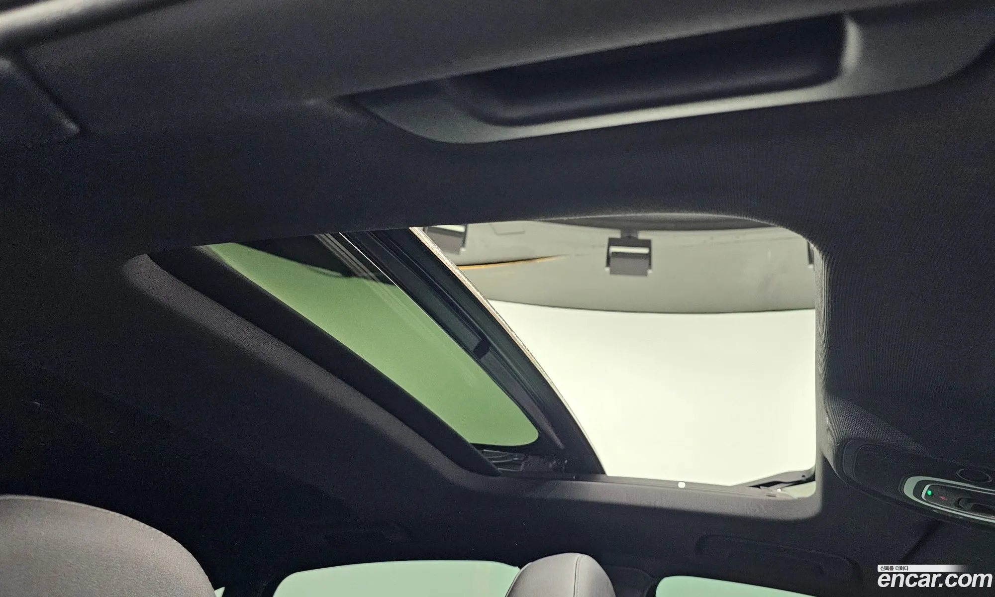 Audi A6 2021 WAUZZZF2XMN042496 — 2
