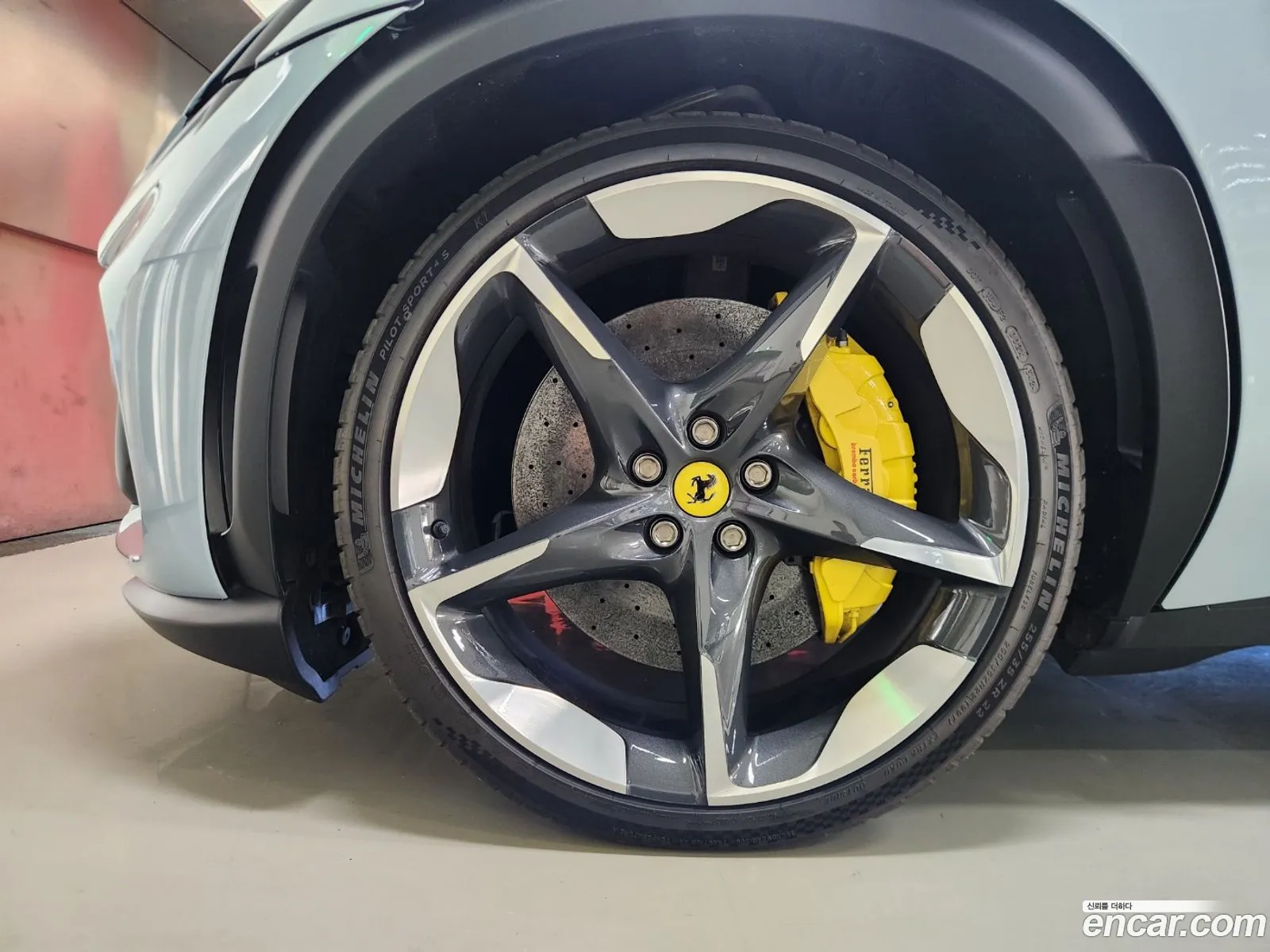 Ferrari Purosangue 2025 — 6