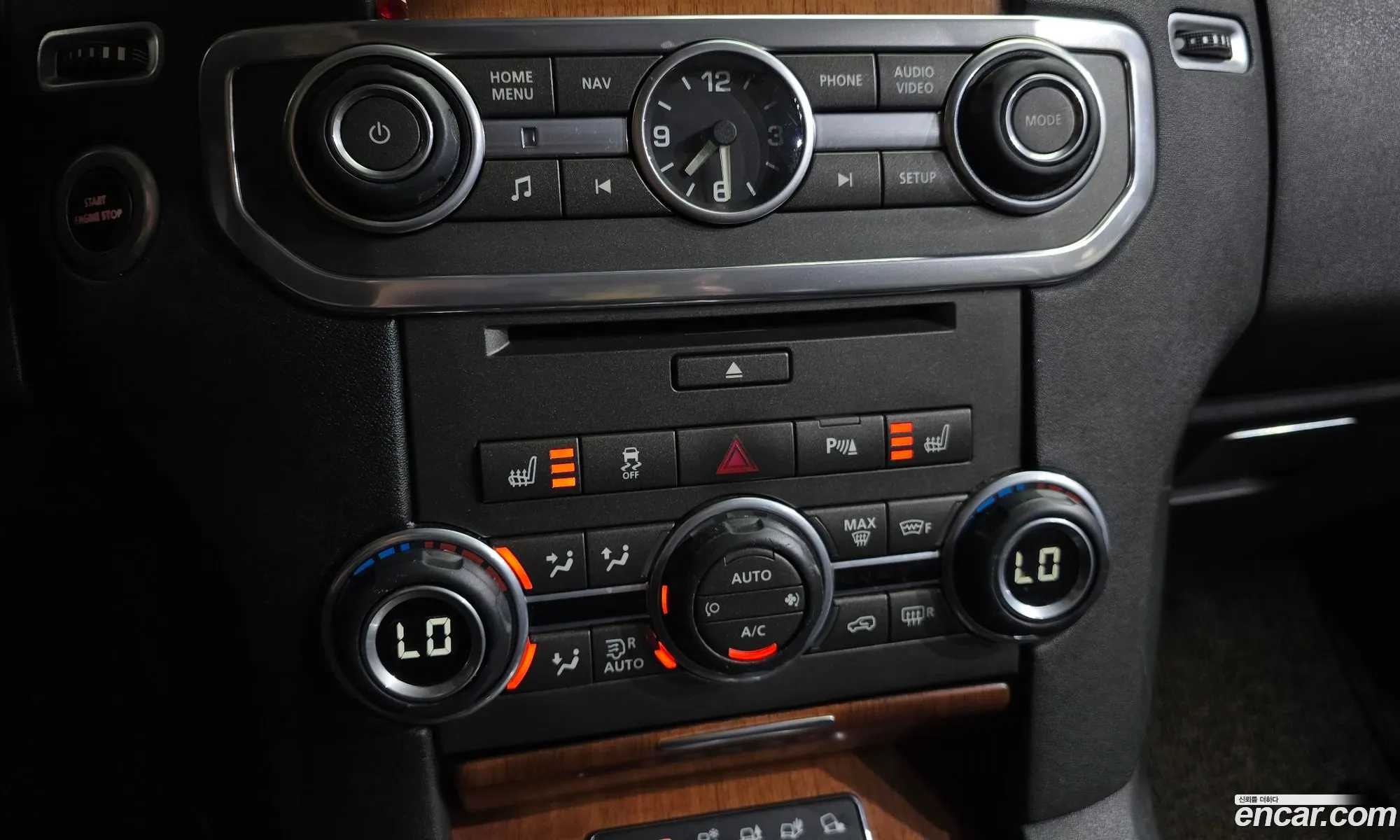 Land Rover Discovery 4 2013 SALLAAAG6DA699418 — 8