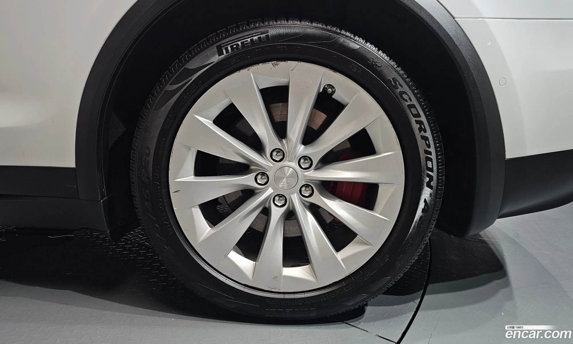 Tesla Model X 2020 — 5