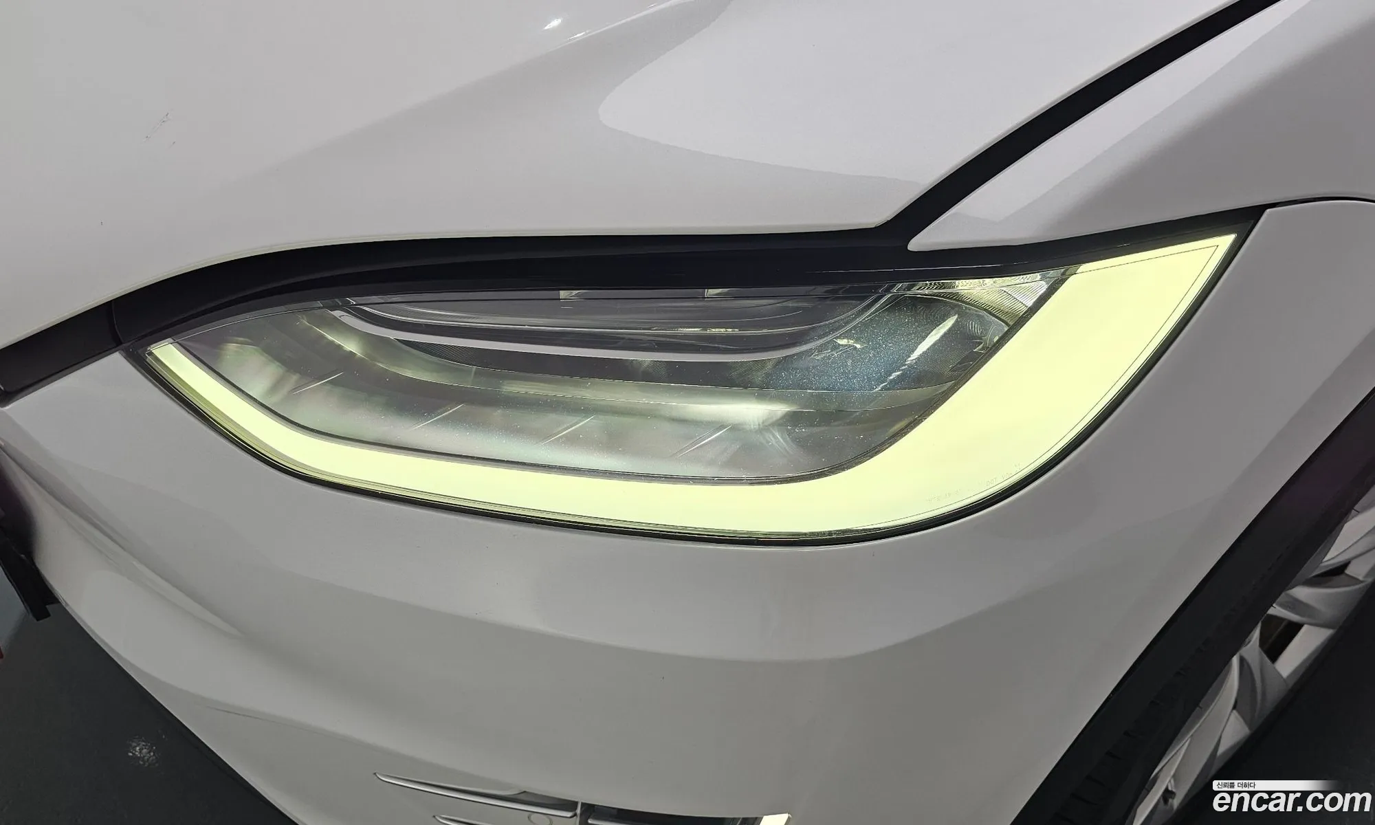 Tesla Model X 2020 — 14
