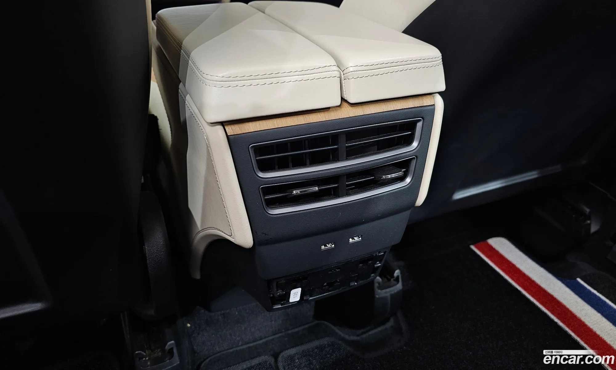 Tesla Model X 2020 — 18