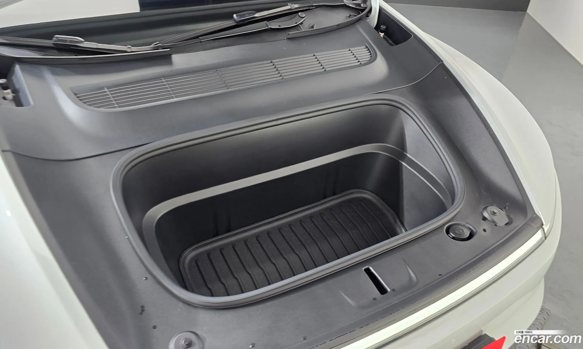 Tesla Model Y 2025 LRWYGCFJ0SC341803 — 30