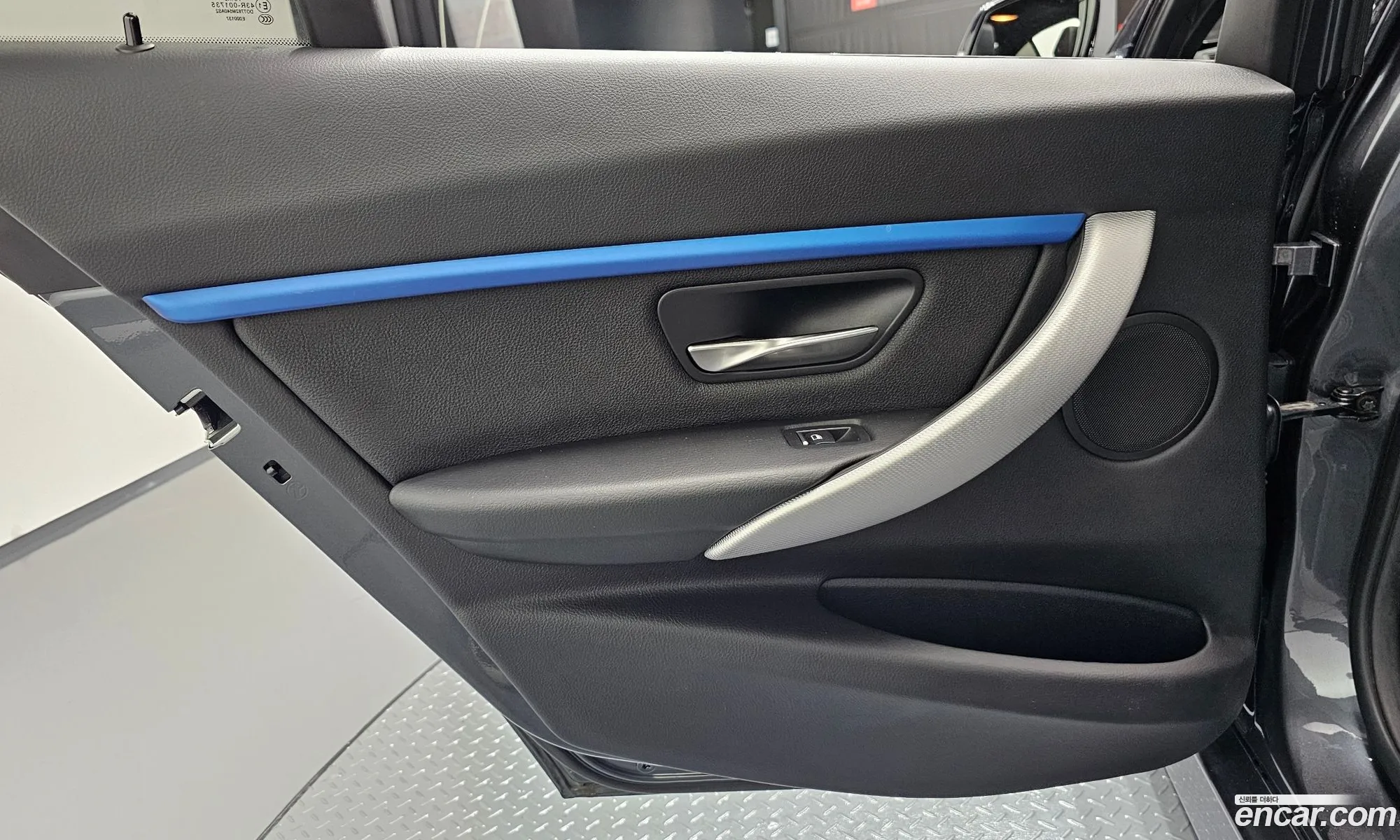 BMW 3 Series 2017 WBA8A9101HK883056 — 3
