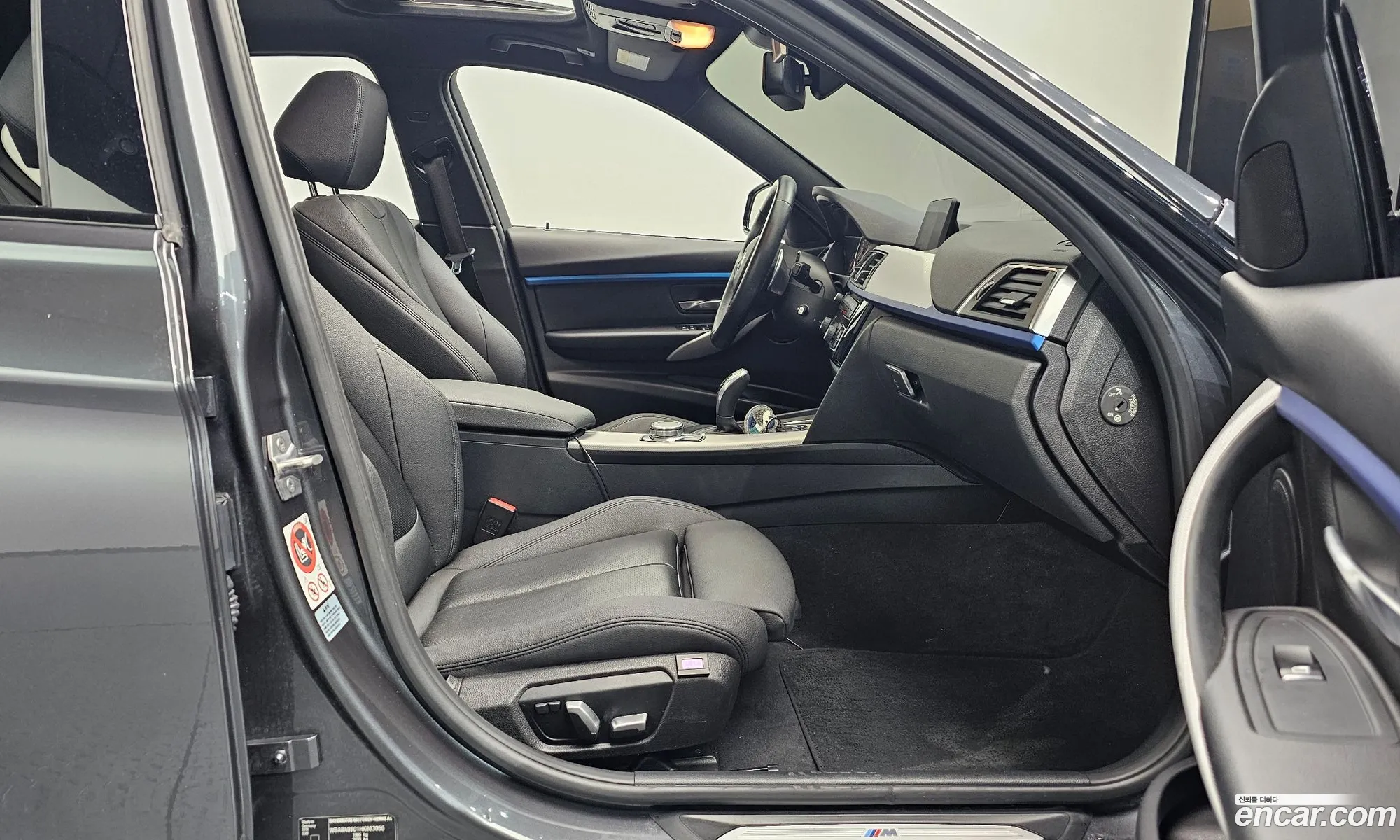 BMW 3 Series 2017 WBA8A9101HK883056 — 30