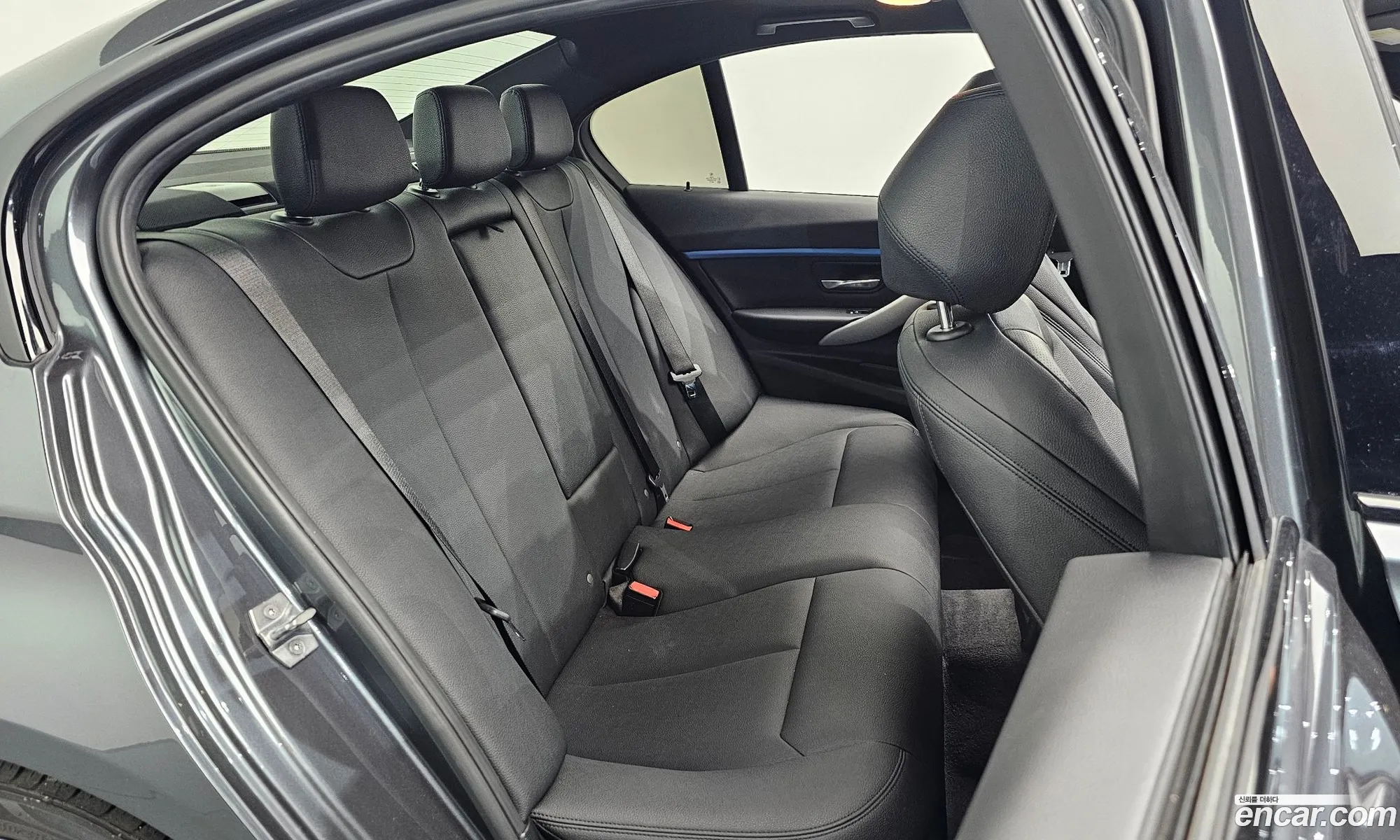 BMW 3 Series 2017 WBA8A9101HK883056 — 14
