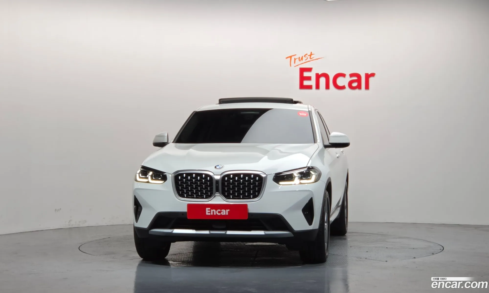 BMW X4 2023 — 2