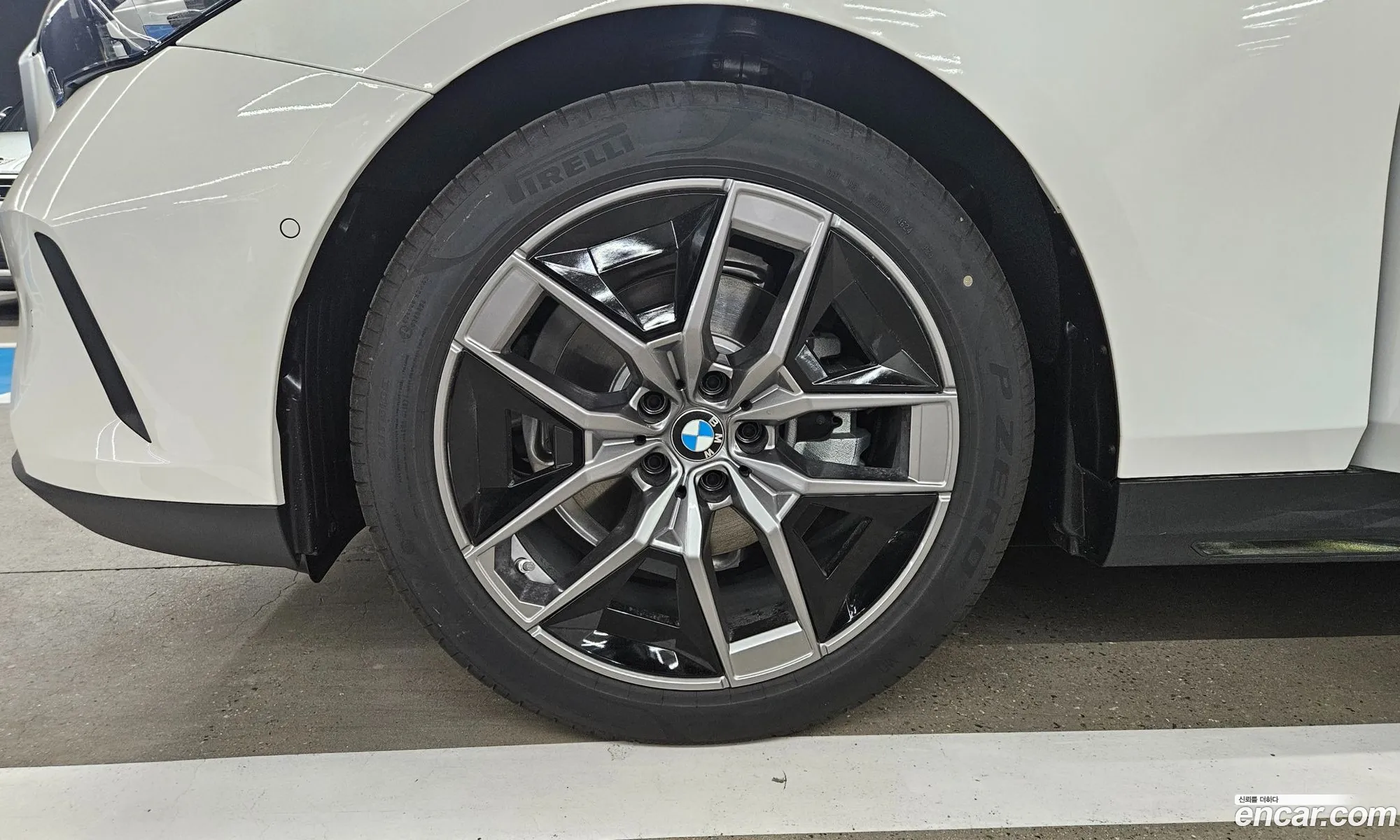 BMW 5 Series 2025 — 7