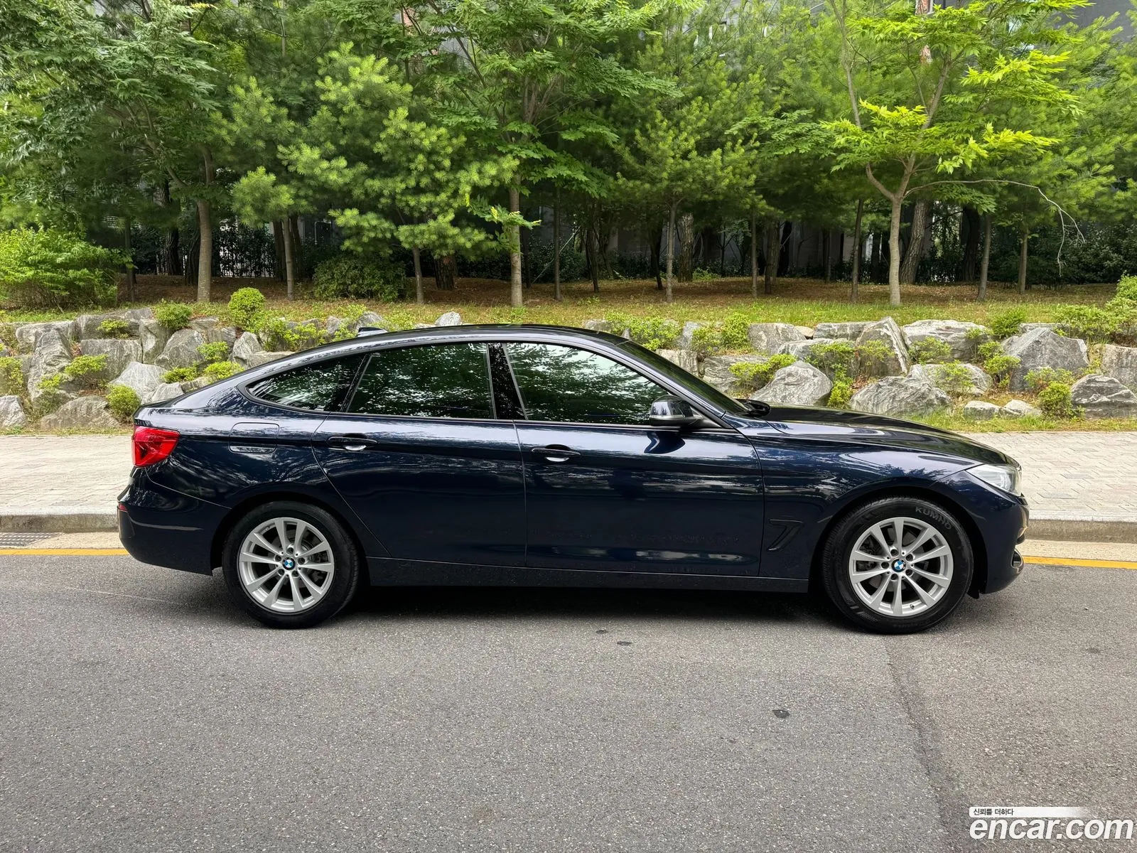 BMW 3 Series GT 2018 — 11