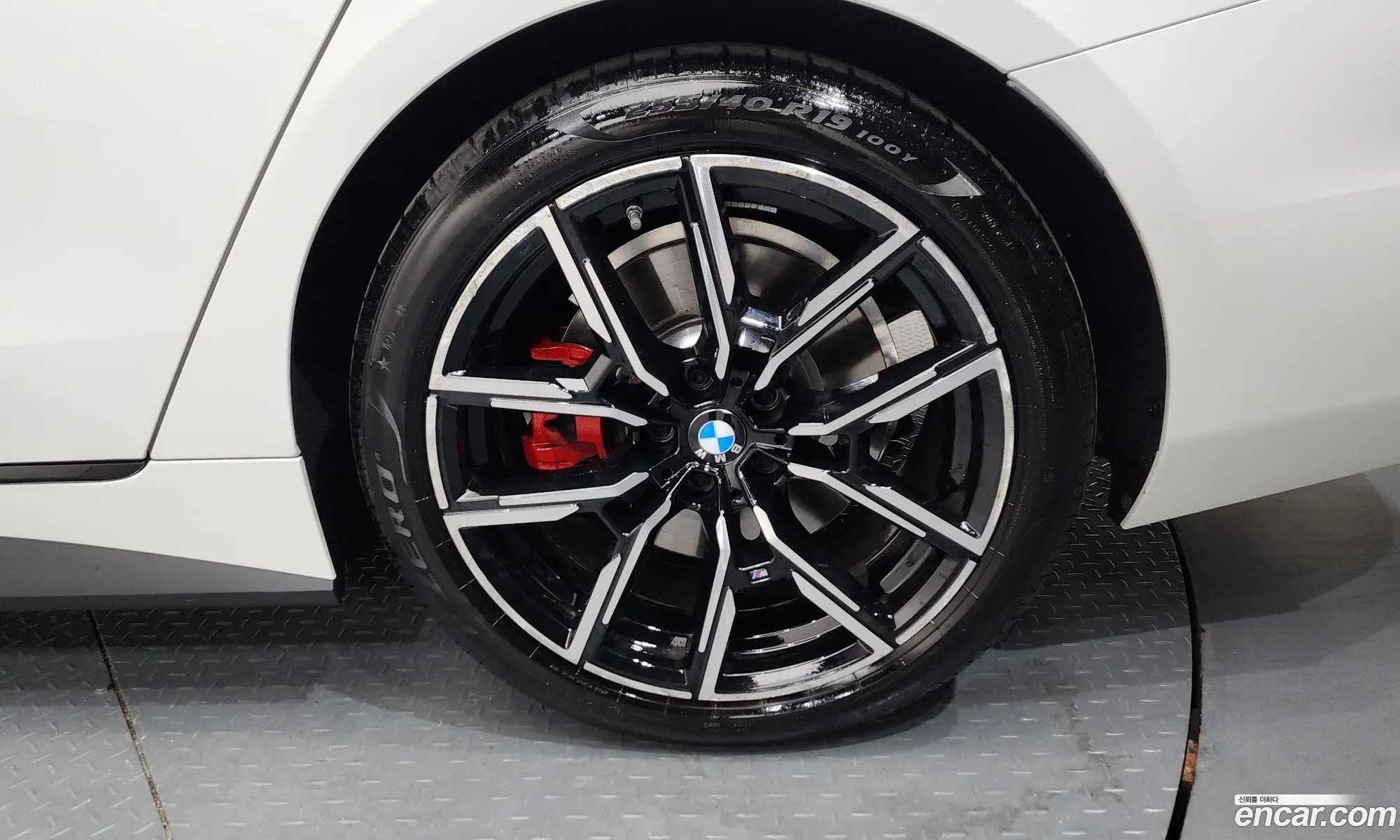BMW 4 Series 2025 — 17