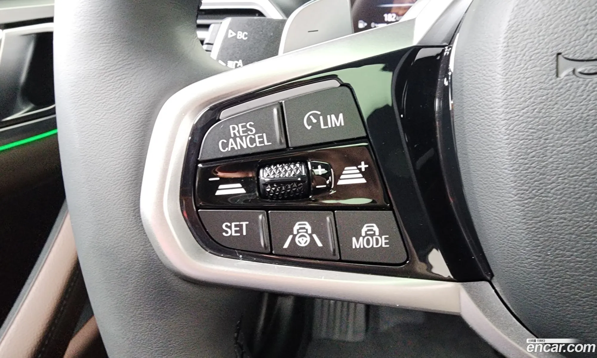 BMW 4 Series 2025 — 19