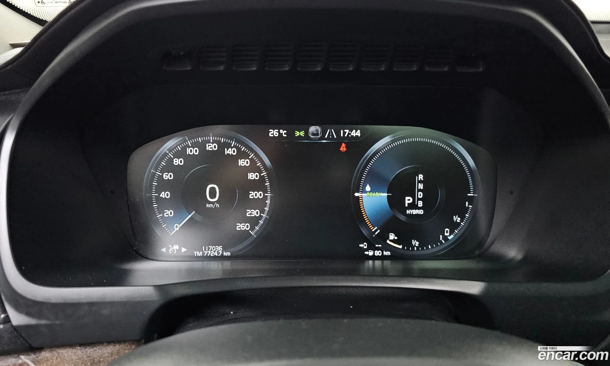 Volvo XC90 2016 YV1LFBC0DH1126582 — 19