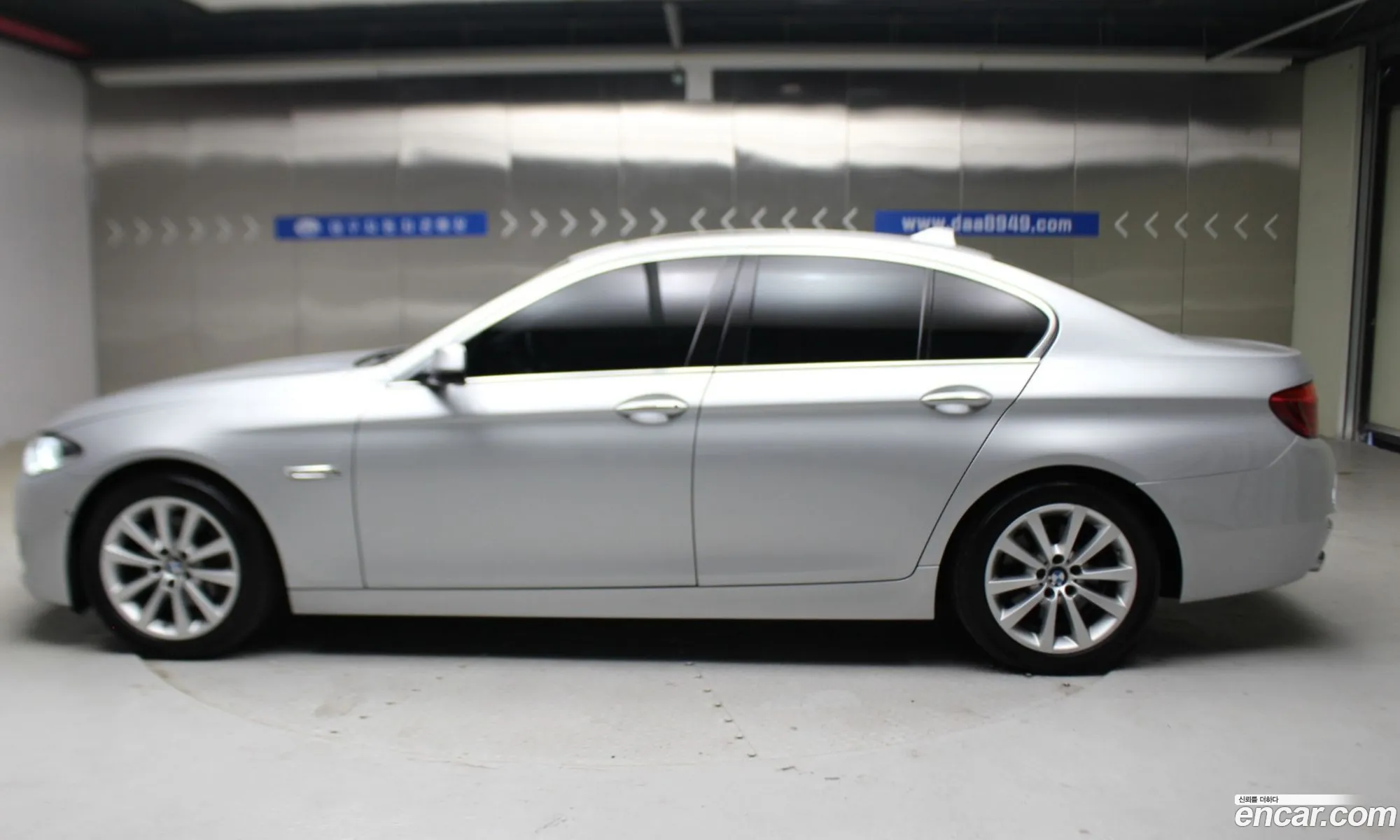 BMW 5 Series 2015 — 16
