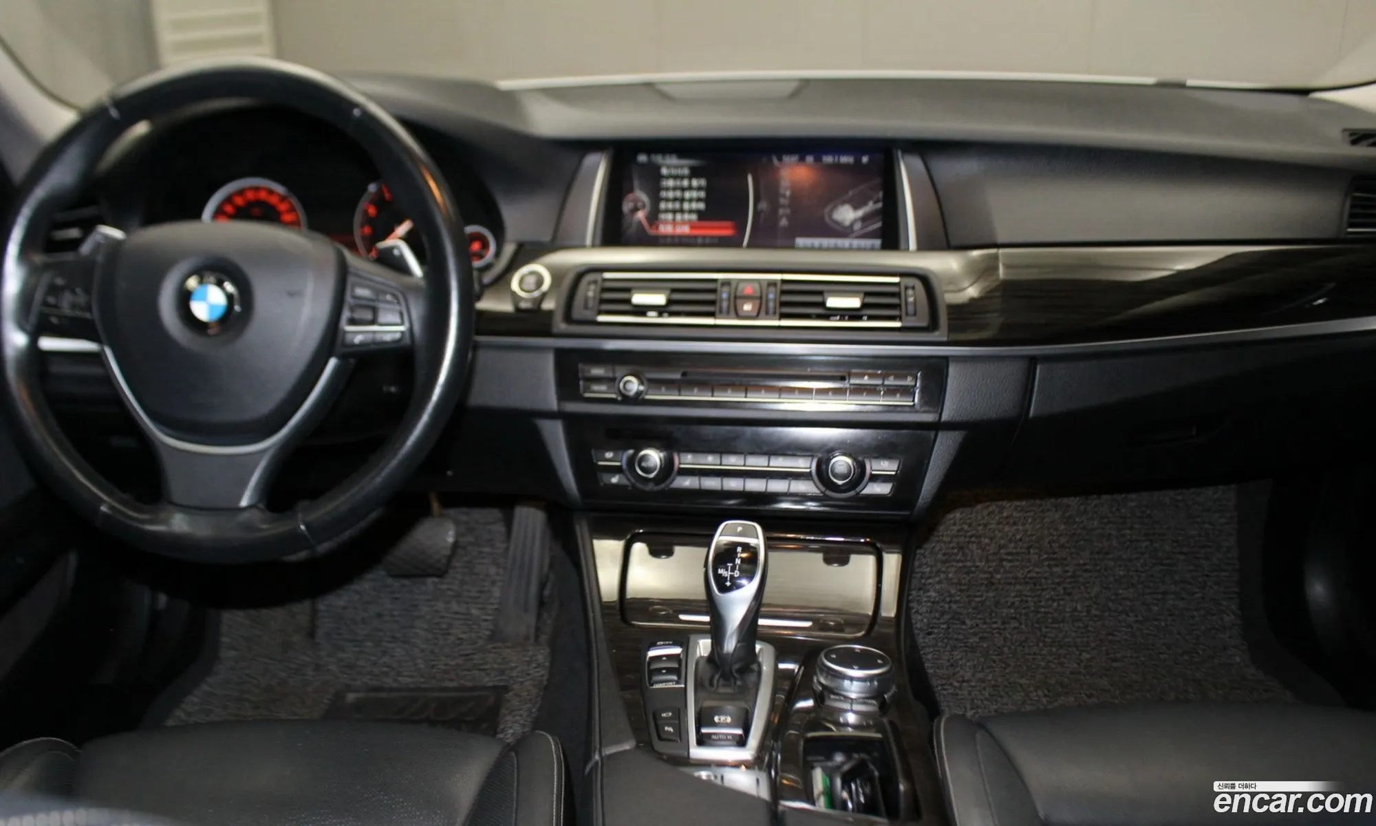 BMW 5 Series 2015 — 13