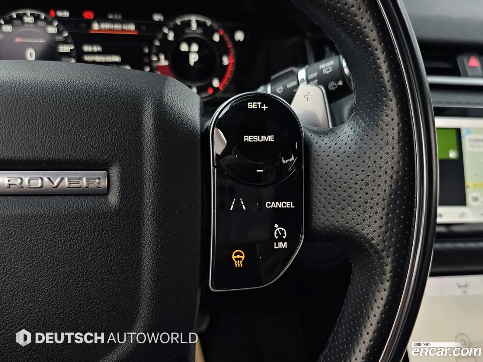 Land Rover Range Rover Velar 2017 — 13