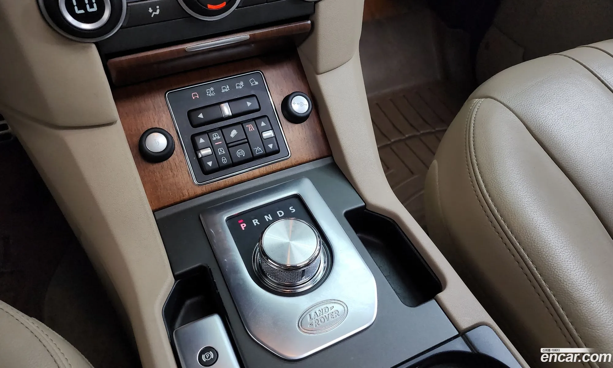 Land Rover Discovery 4 2016 SALLAAAG6GA811316 — 8