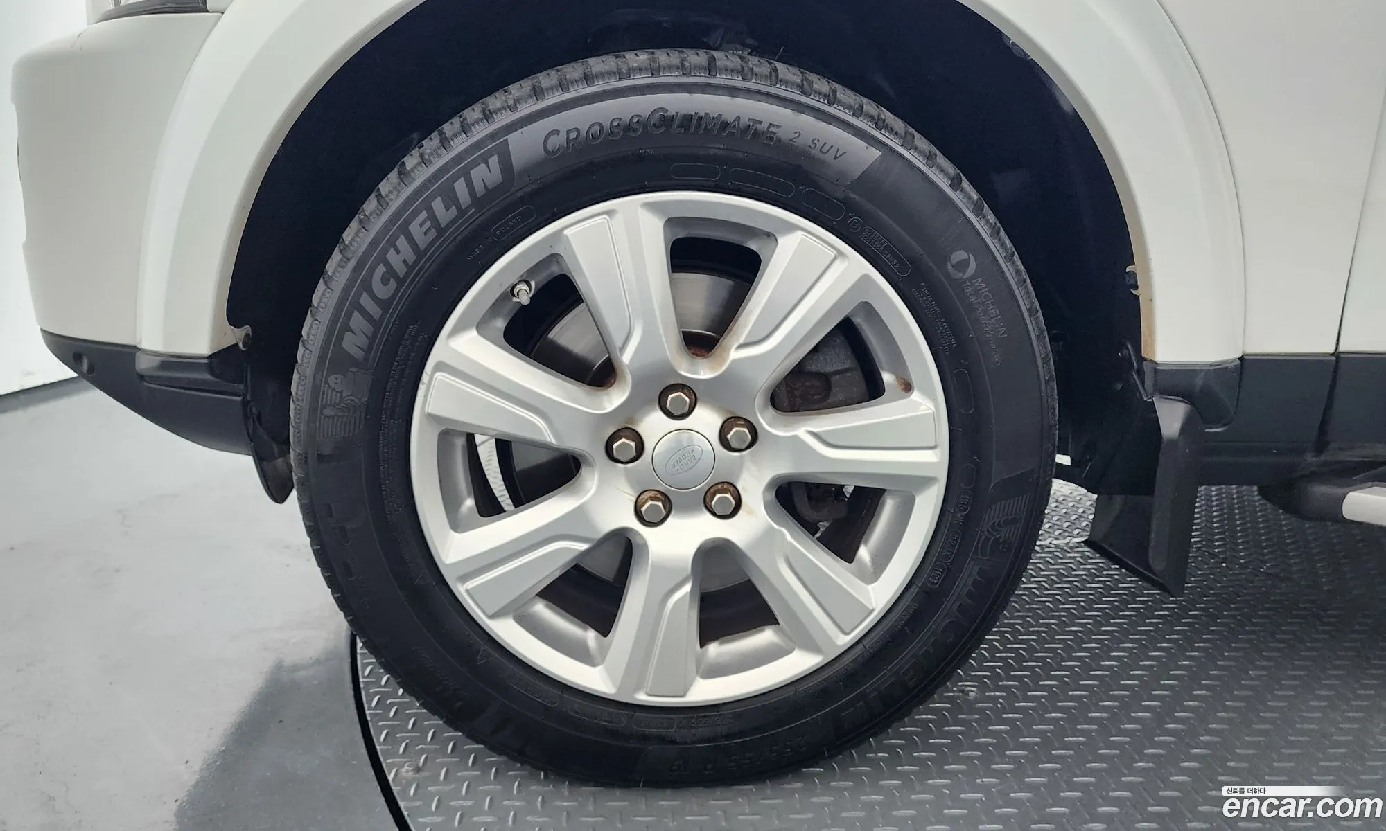 Land Rover Discovery 4 2016 SALLAAAG6GA811316 — 2