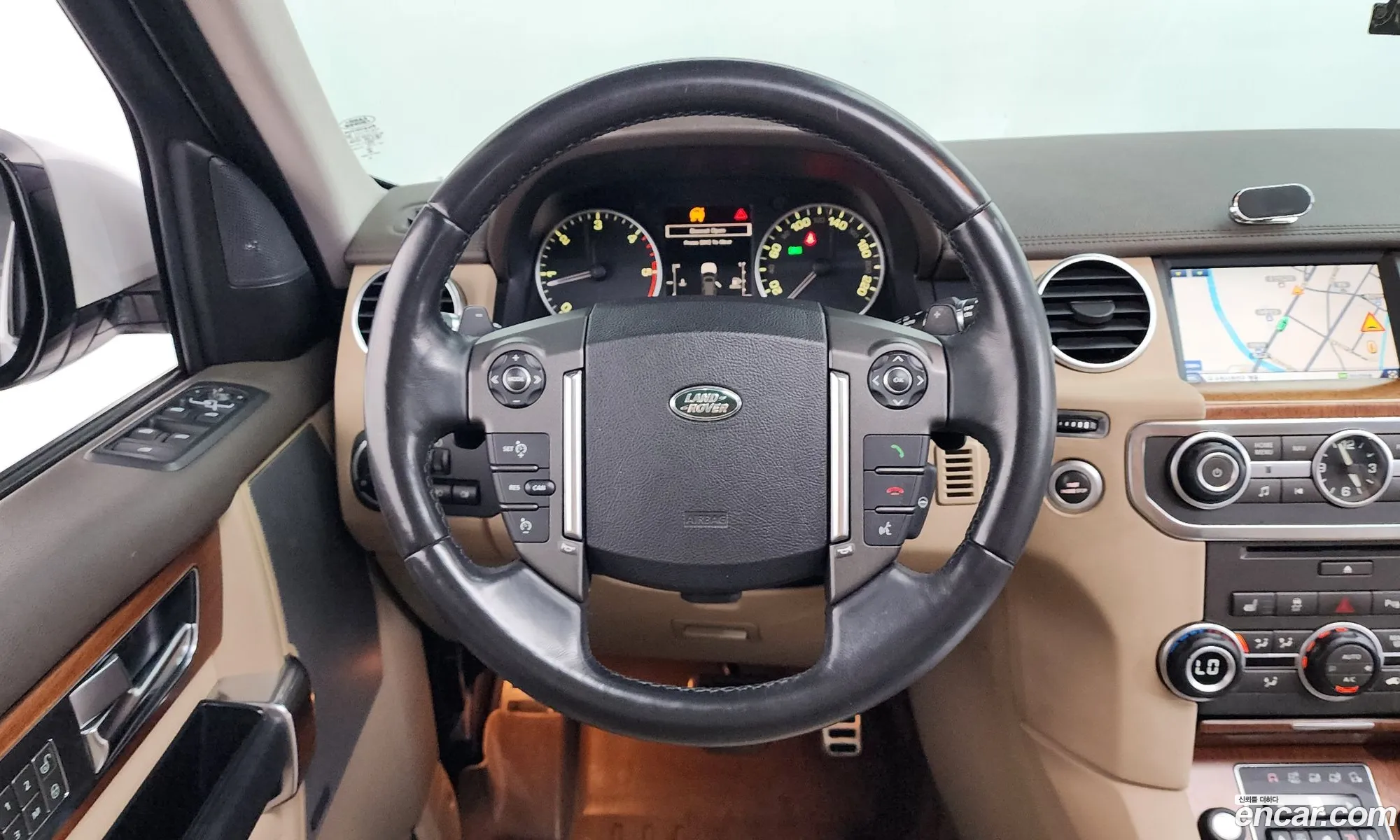 Land Rover Discovery 4 2016 SALLAAAG6GA811316 — 15