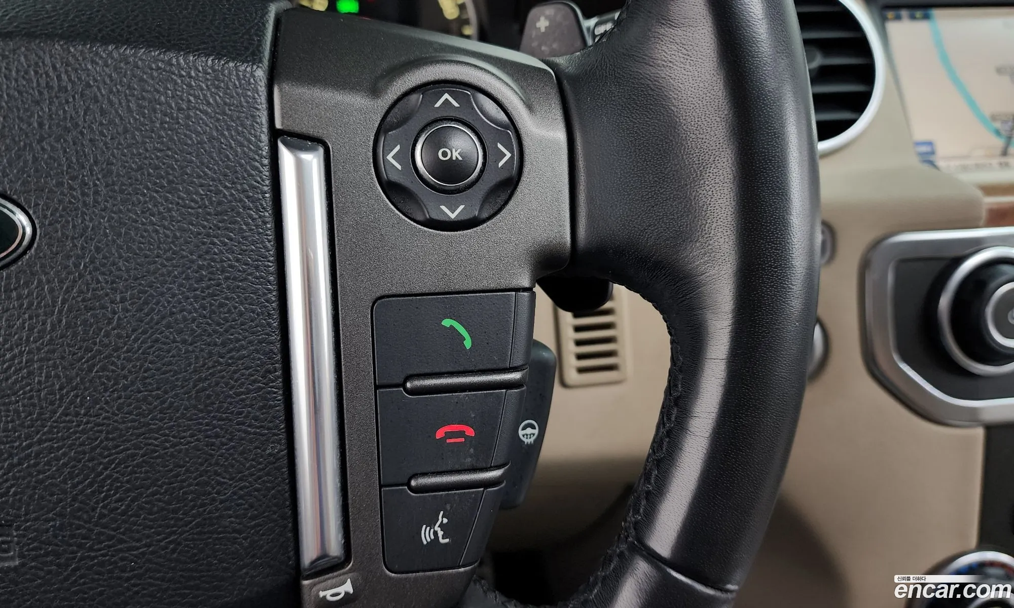 Land Rover Discovery 4 2016 SALLAAAG6GA811316 — 3