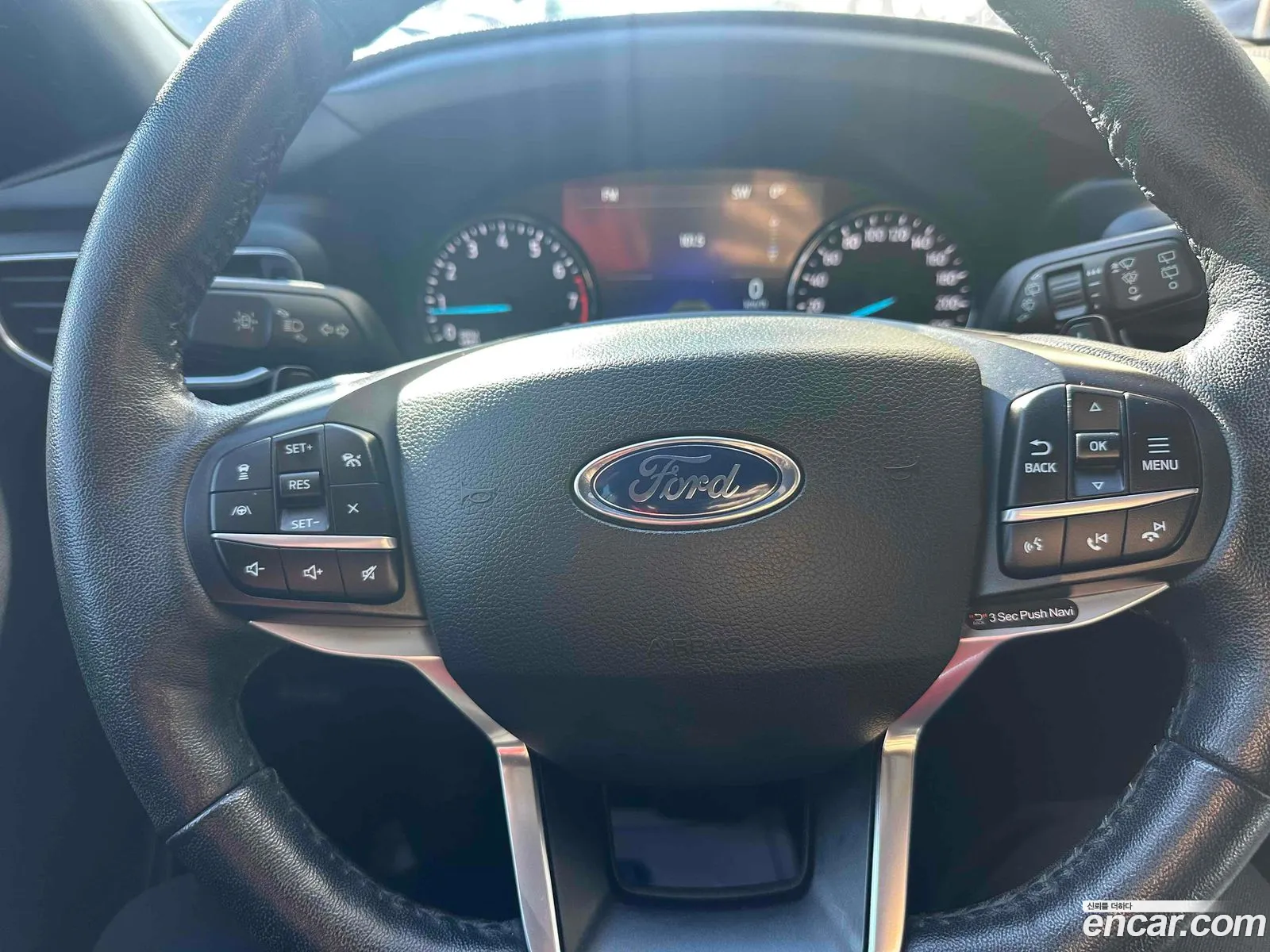 Ford Explorer 6th Gen 2020 — 5