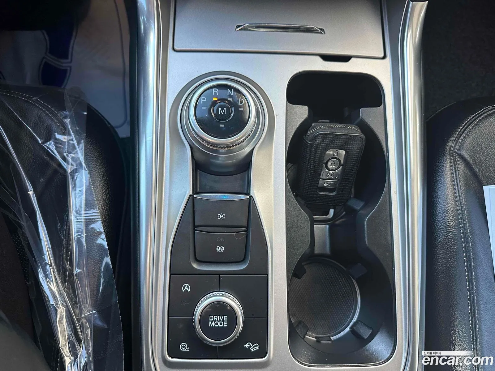 Ford Explorer 6th Gen 2020 — 2