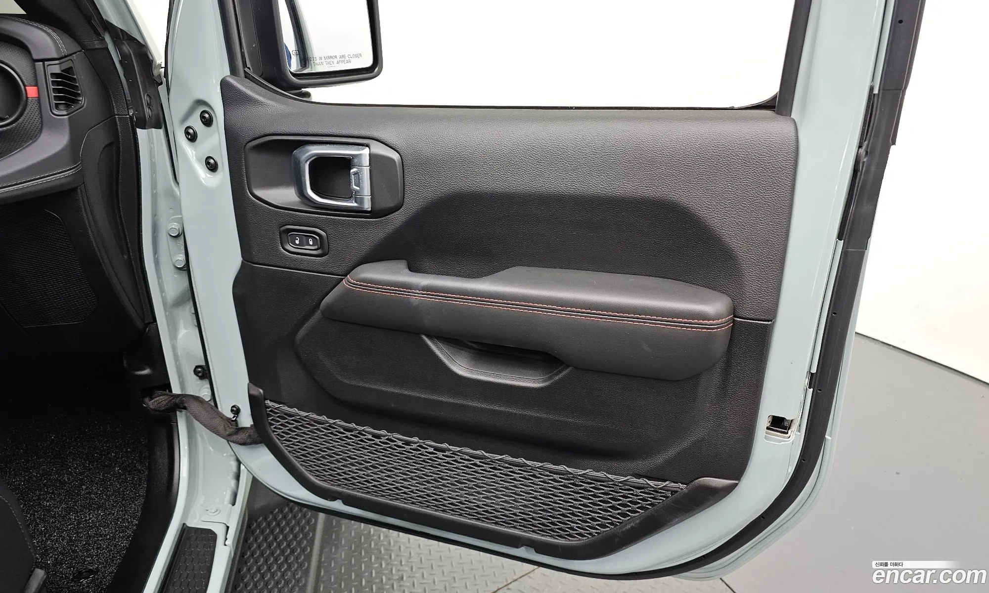 Jeep Wrangler 2024 — 11