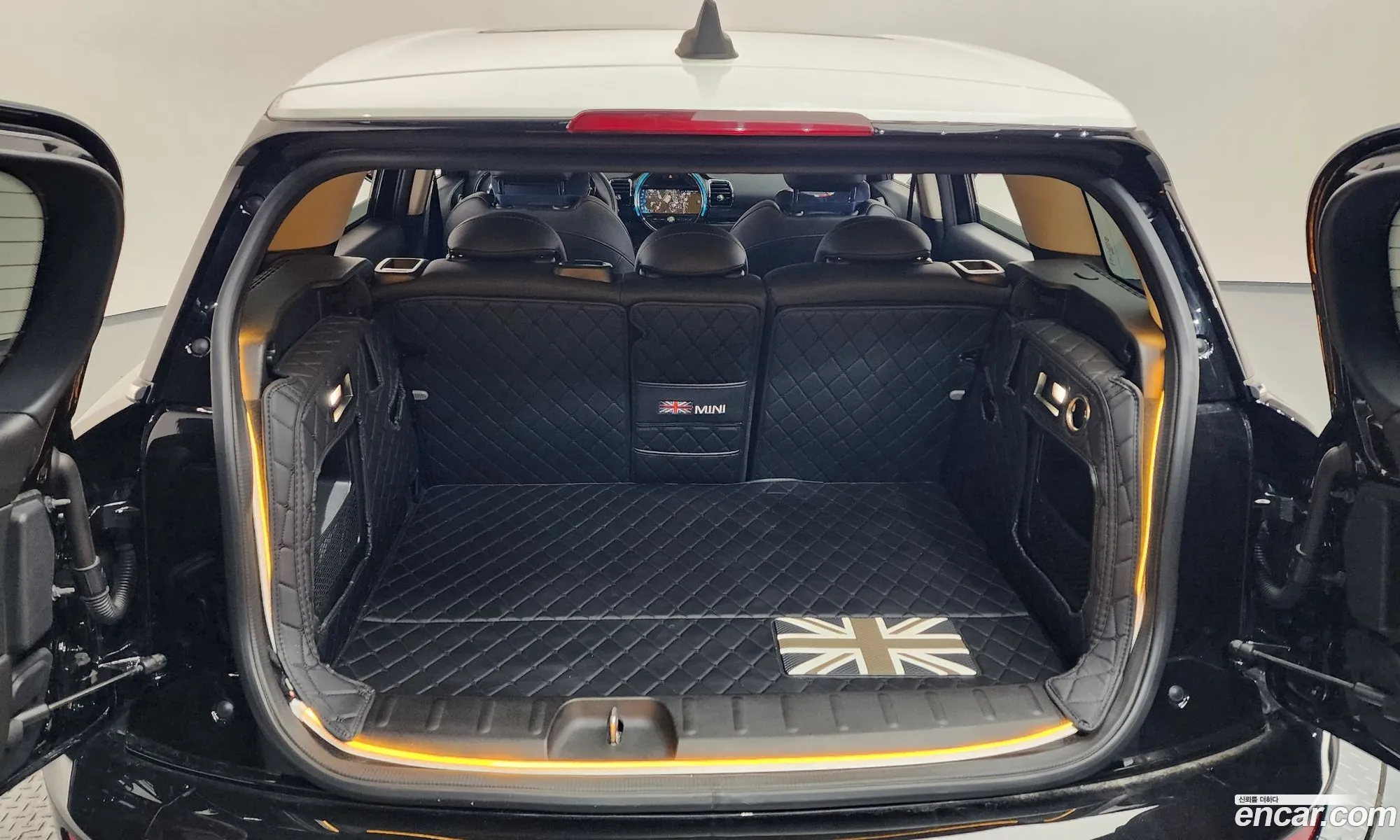 Mini Cooper Clubman 2021 WMWXJ3106M2N93253 — 16