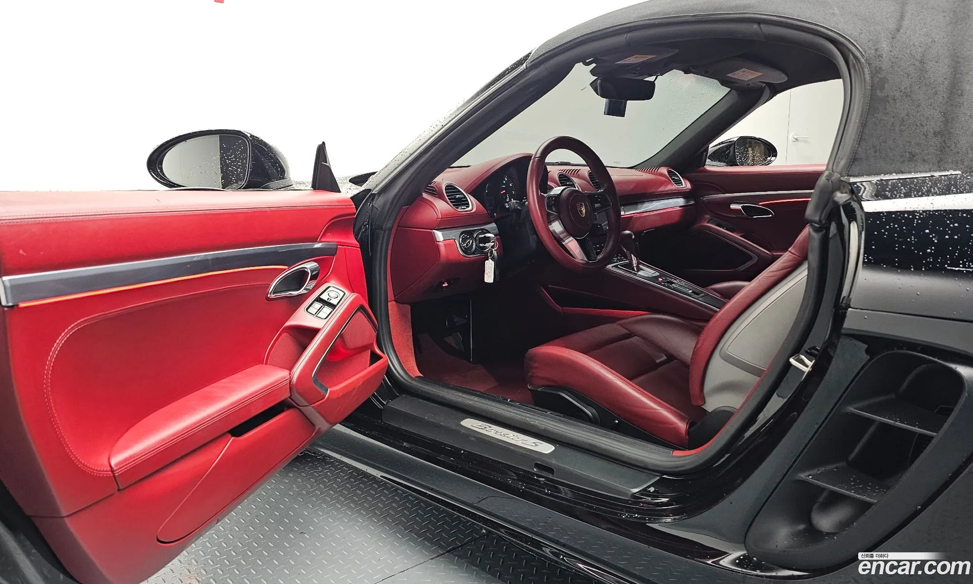 Porsche 718 Boxster 2016 WP0CB2984HS240227 — 16
