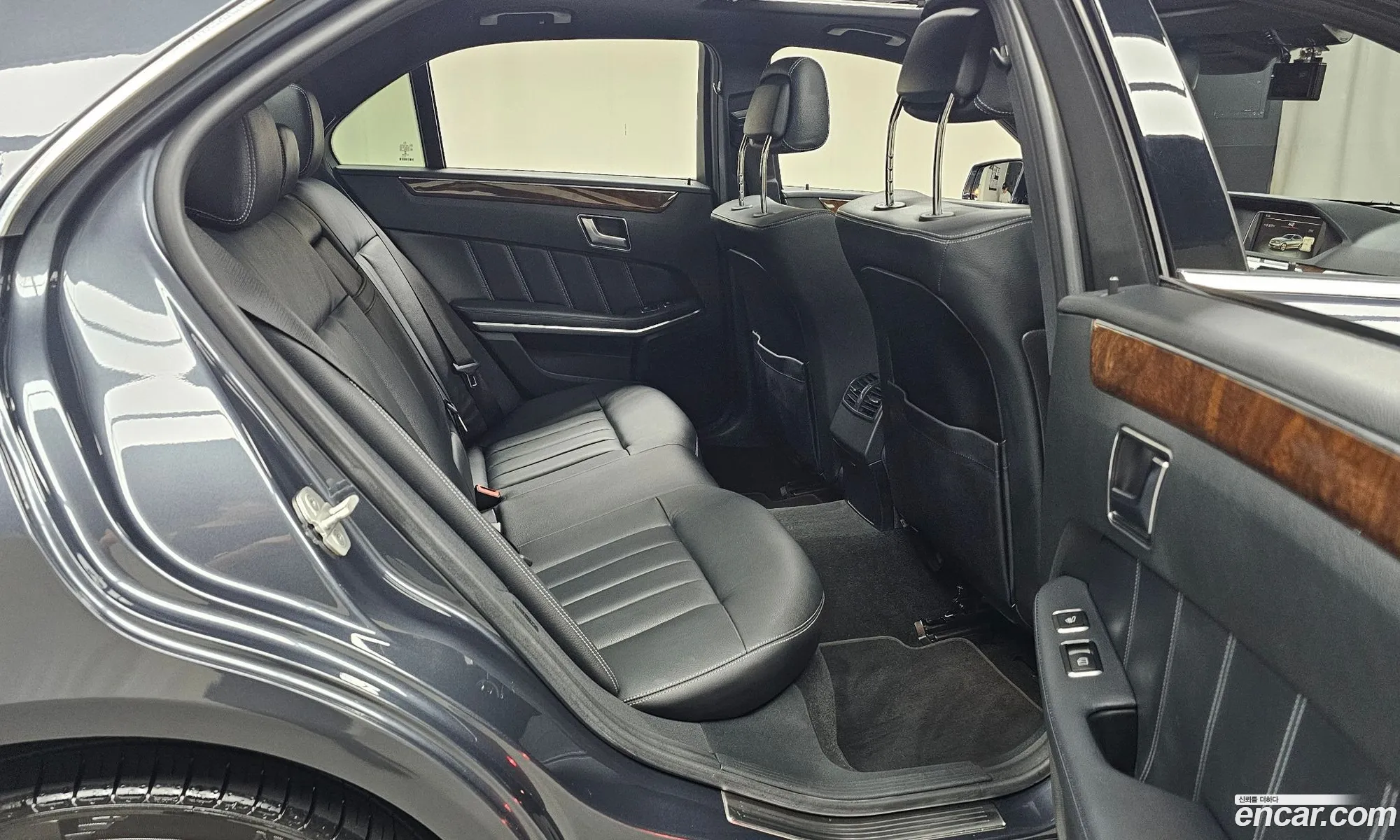 Mercedes-Benz E-Class W212 2016 — 15