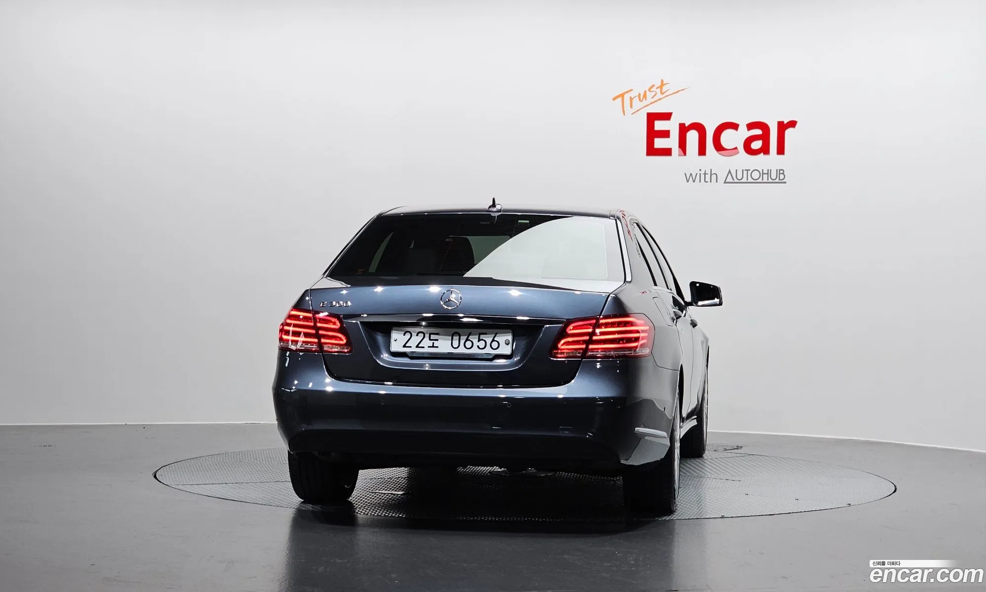 Mercedes-Benz E-Class W212 2016 — 13