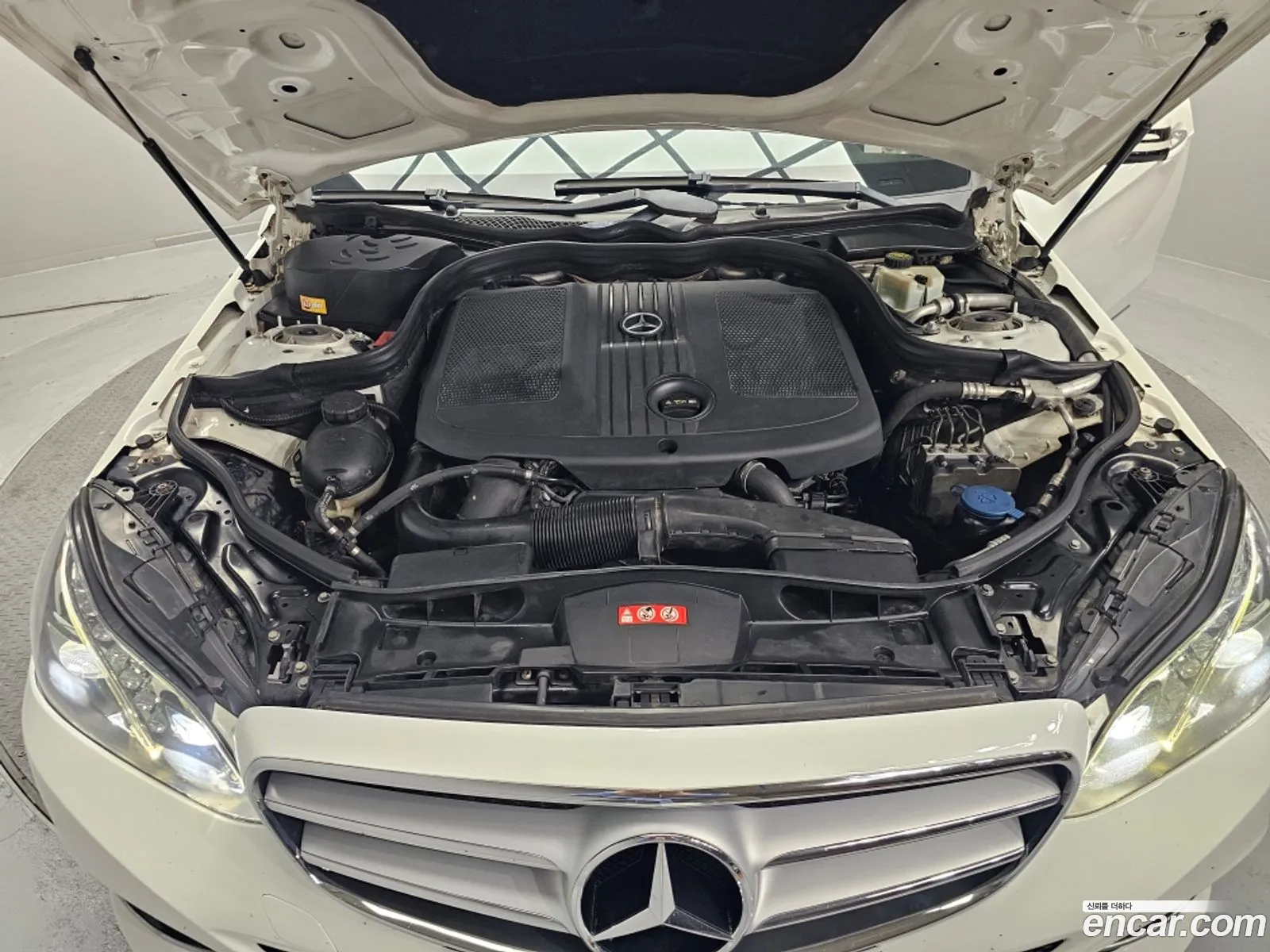 Mercedes-Benz E-Class W212 2013 — 8