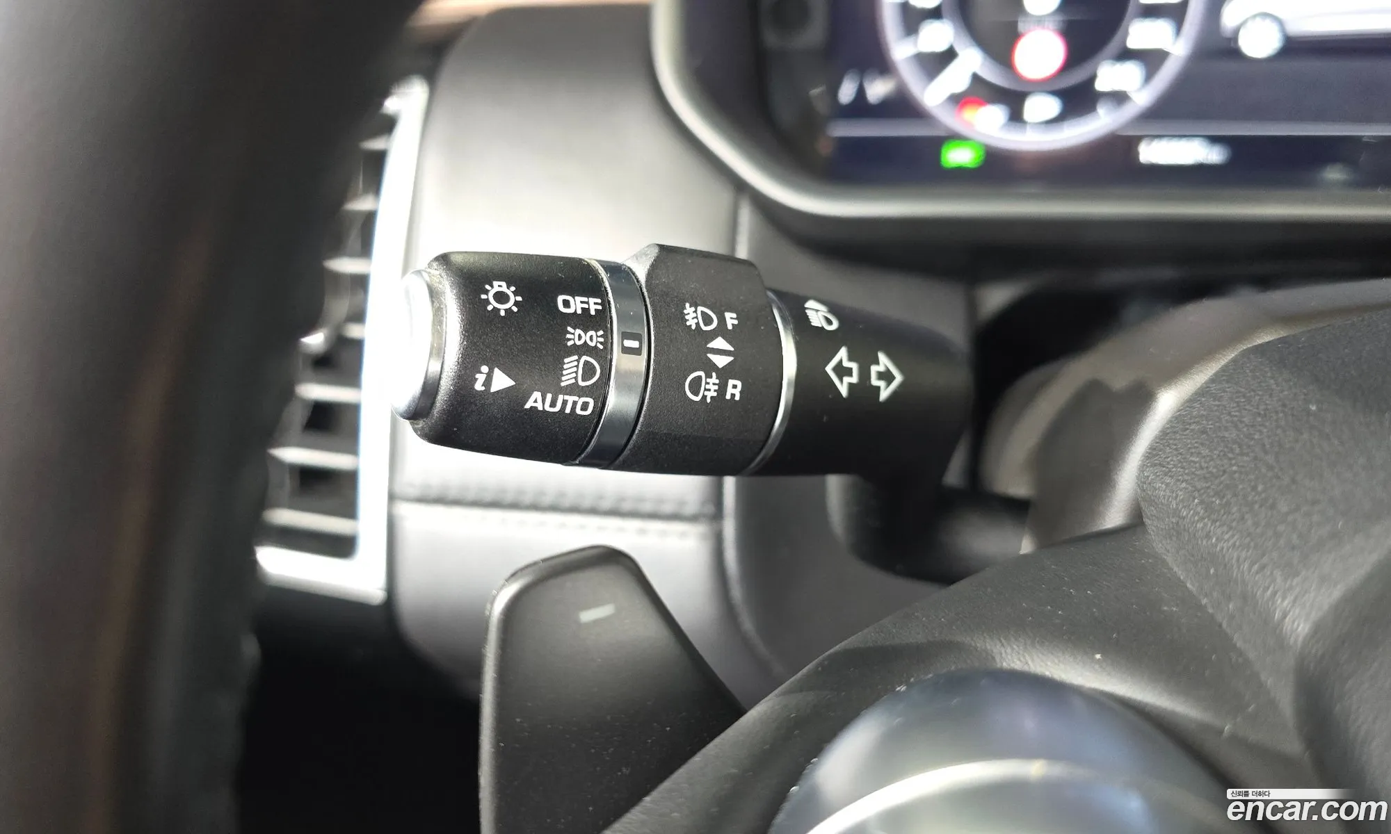 Land Rover Discovery 5 2019 — 20